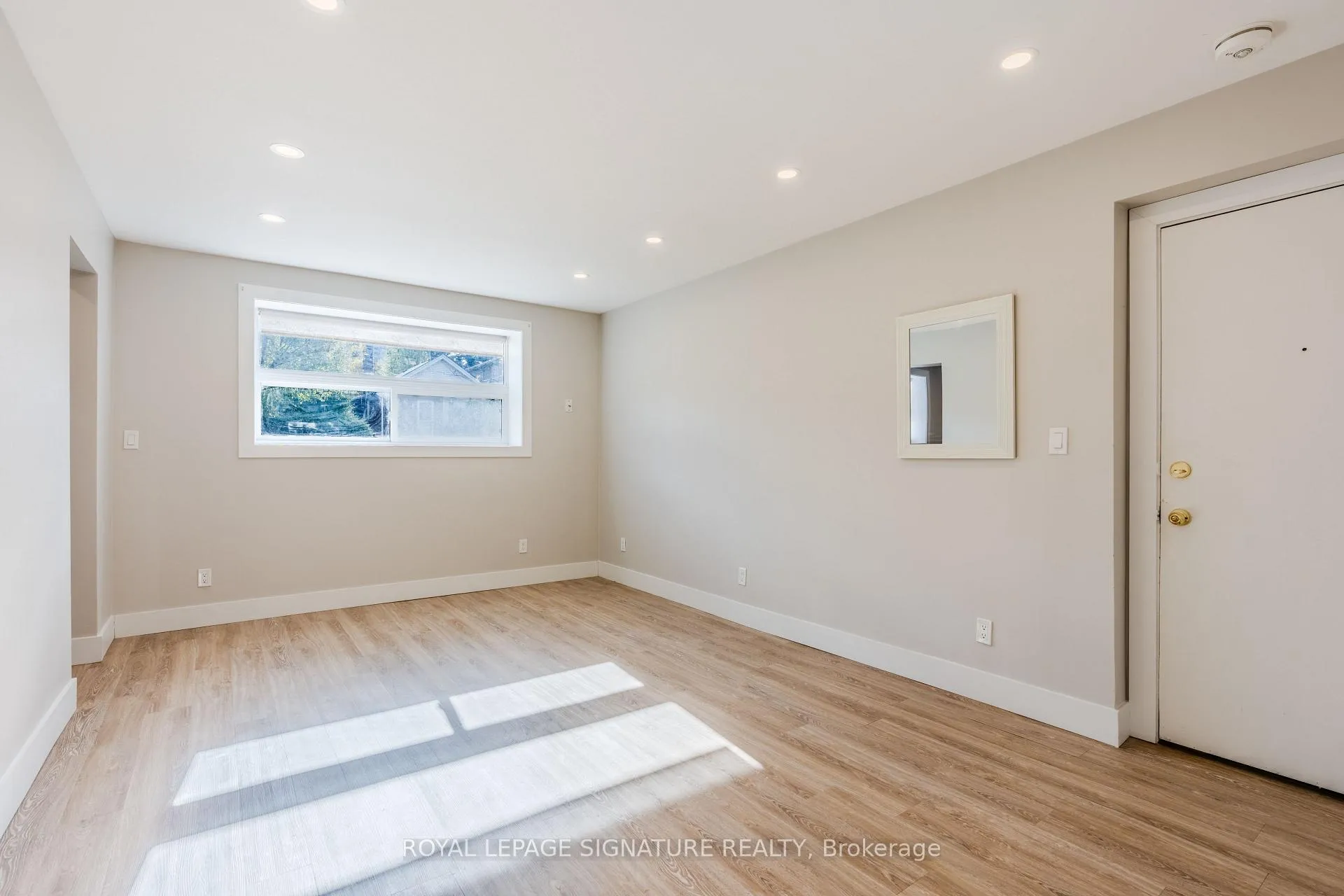Photo 7 of Unit 1, 1 Hassard Avenue, Toronto, East York — HOMEH
