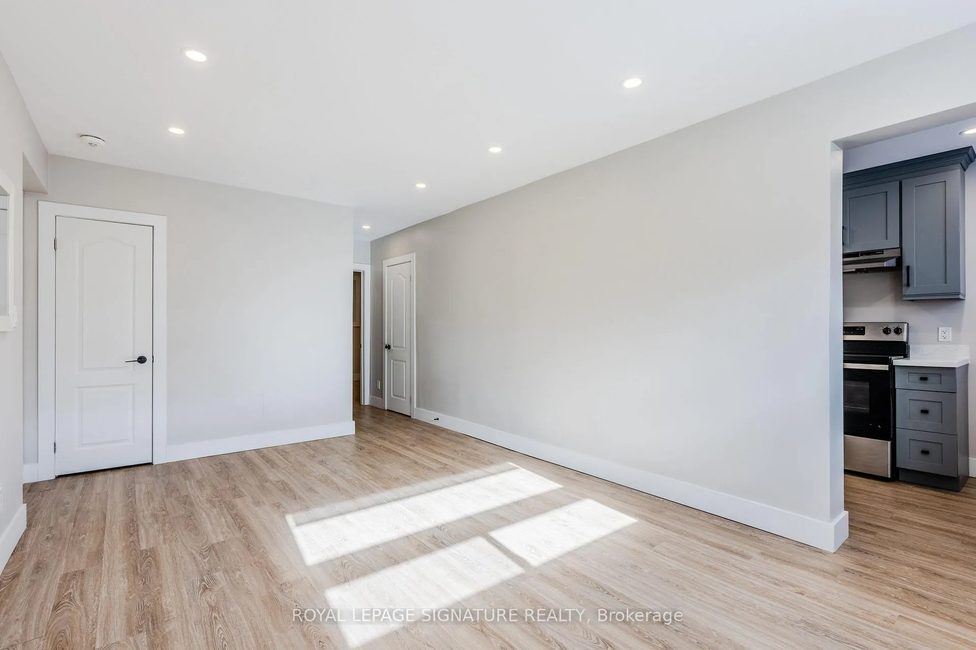 Photo 9 of Unit 1, 1 Hassard Avenue, Toronto, East York — HOMEH