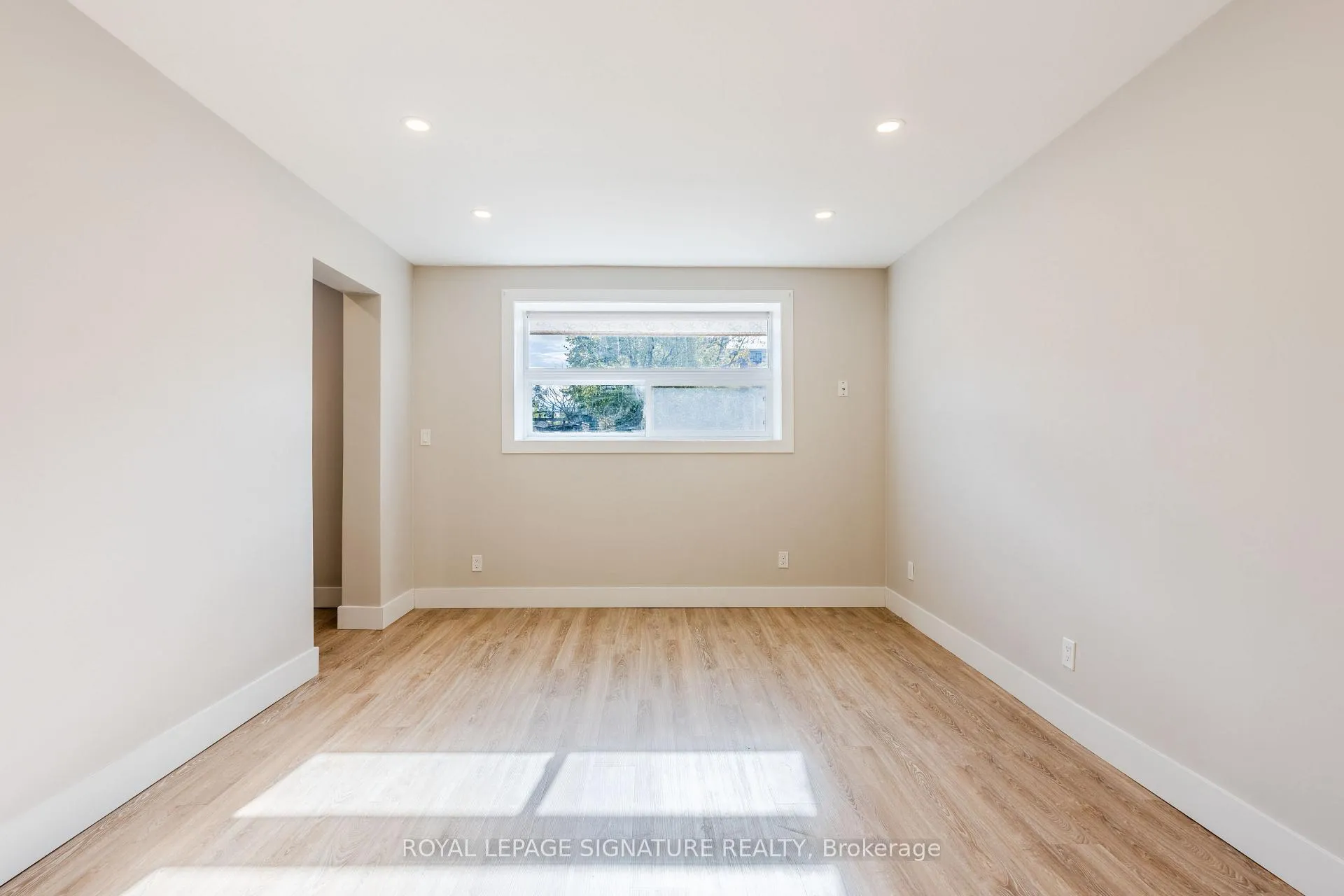 Photo 10 of Unit 1, 1 Hassard Avenue, Toronto, East York — HOMEH