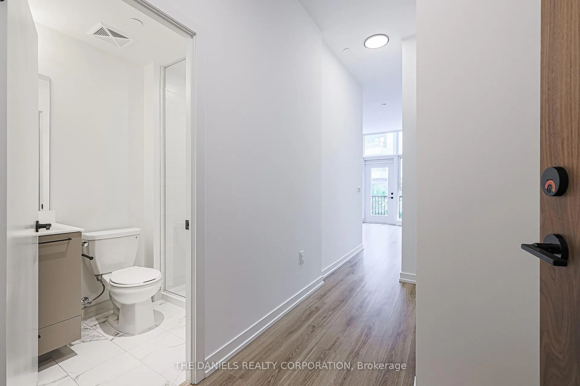 Photo 9 of Unit 114, 10 Lagerfeld Drive, Brampton, Northwest Brampton — HOMEH