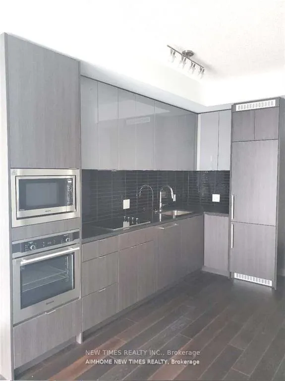 Photo 3 of Unit 611, 115 Blue Jays Way, Toronto, Waterfront Communities — HOMEH