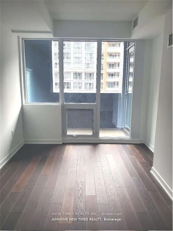 Photo 6 of Unit 611, 115 Blue Jays Way, Toronto, Waterfront Communities — HOMEH