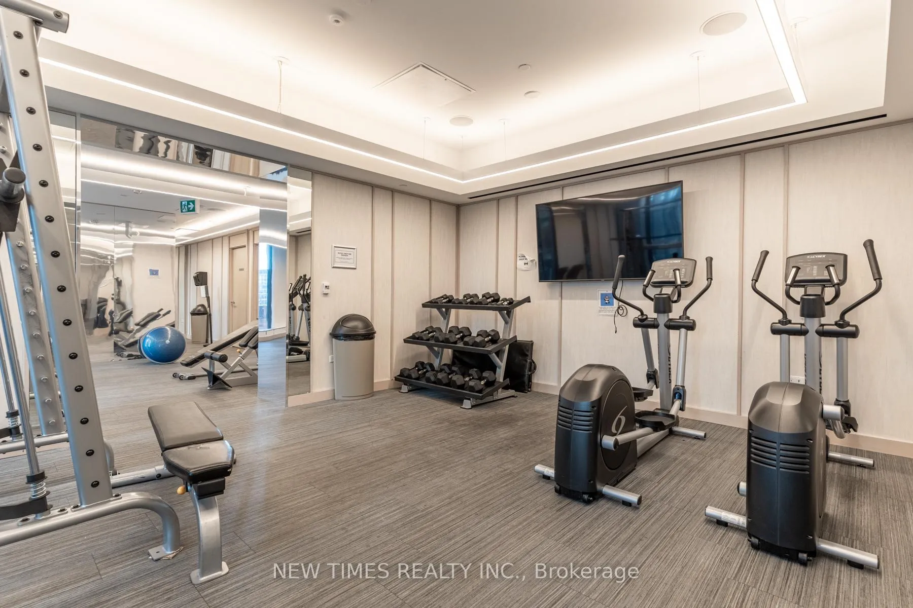 Photo 10 of Unit 611, 115 Blue Jays Way, Toronto, Waterfront Communities — HOMEH