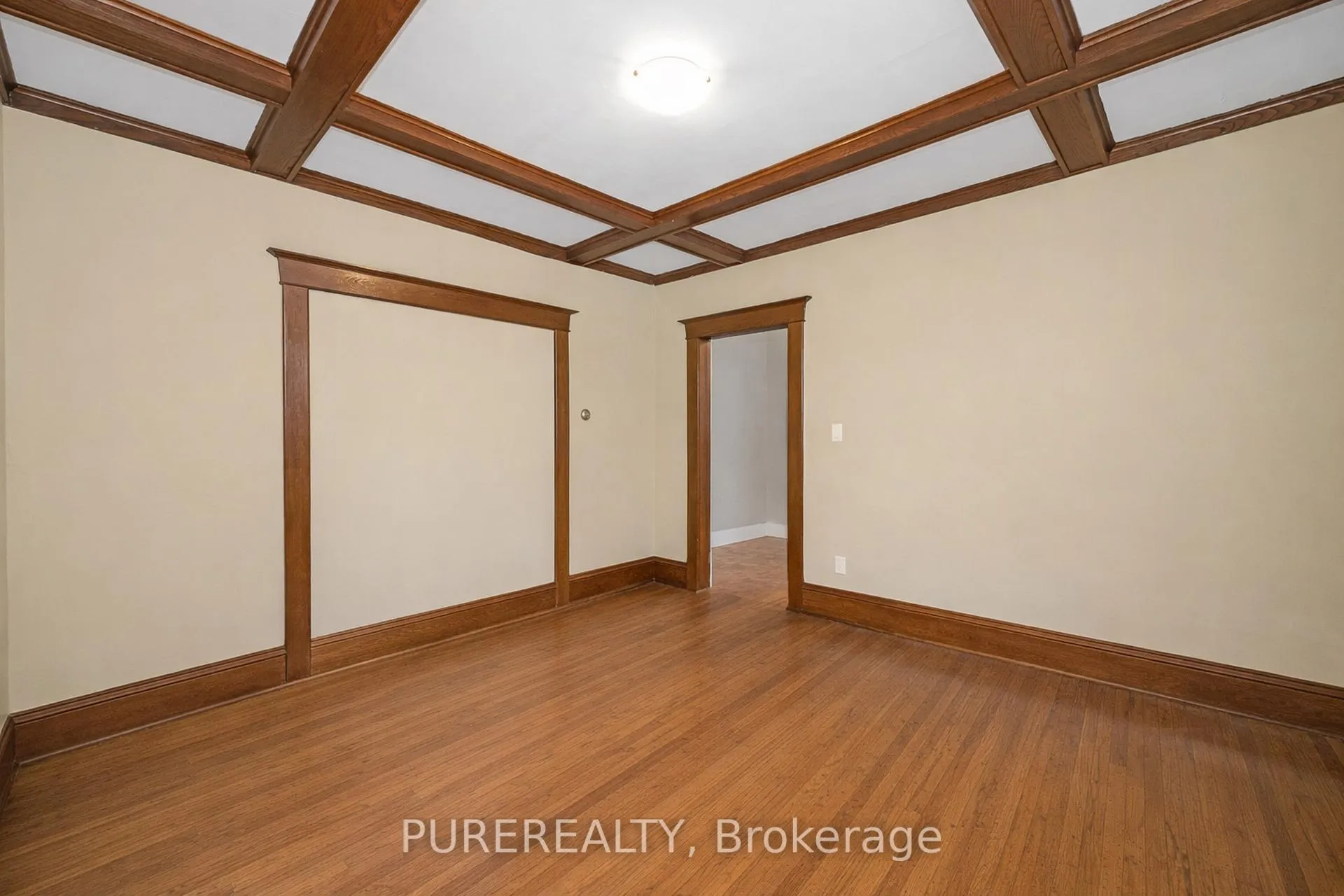 Photo 8 of 47 Dalewood Crescent, Hamilton, Westdale — HOMEH
