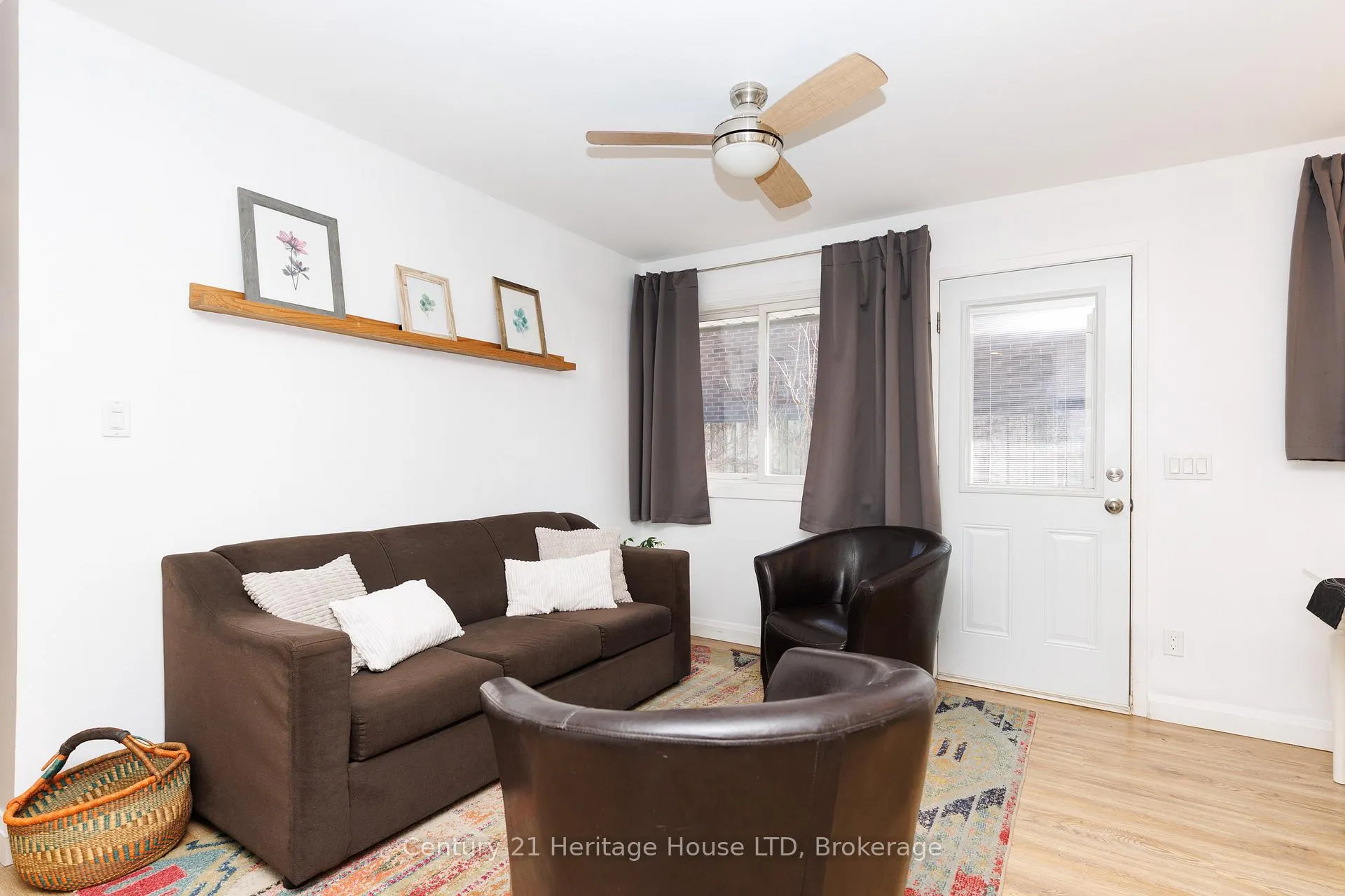 Photo 10 of 6937 Dolphin Street, Niagara Falls, Morrison — HOMEH