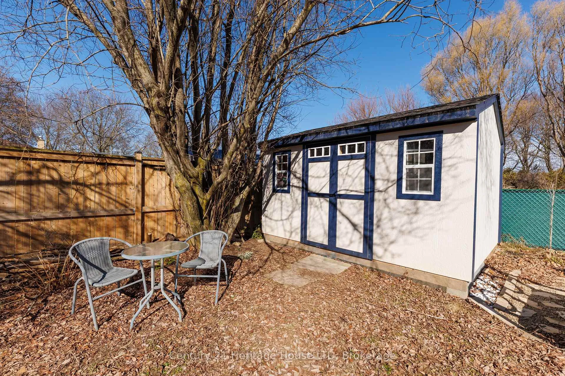 Photo 38 of 6937 Dolphin Street, Niagara Falls, Morrison — HOMEH