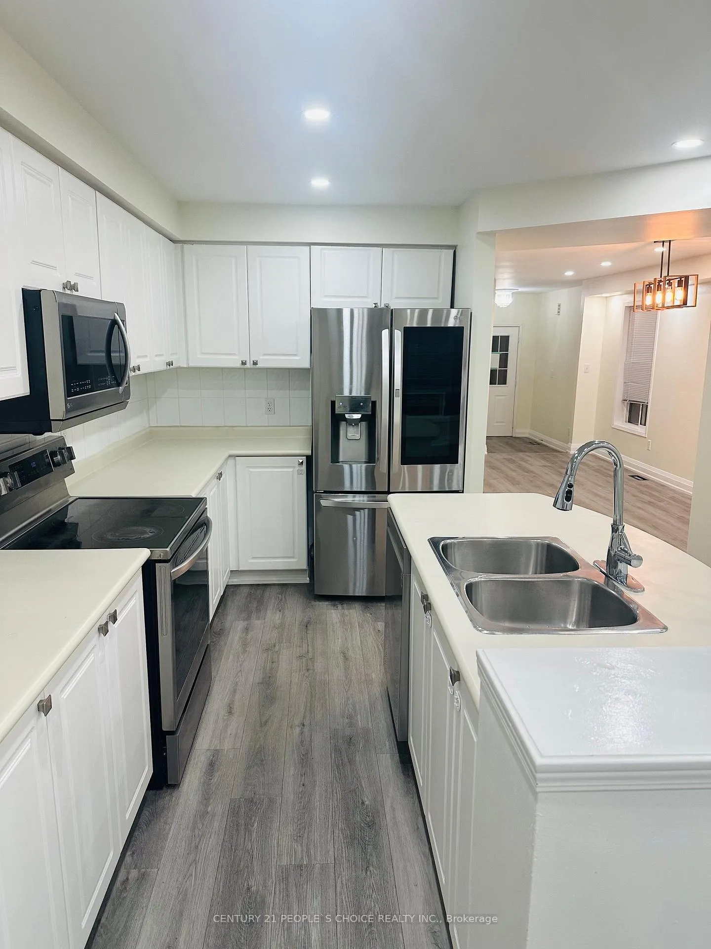 Photo 1 of 21 Casabel Drive, Vaughan, Vellore Village — HOMEH