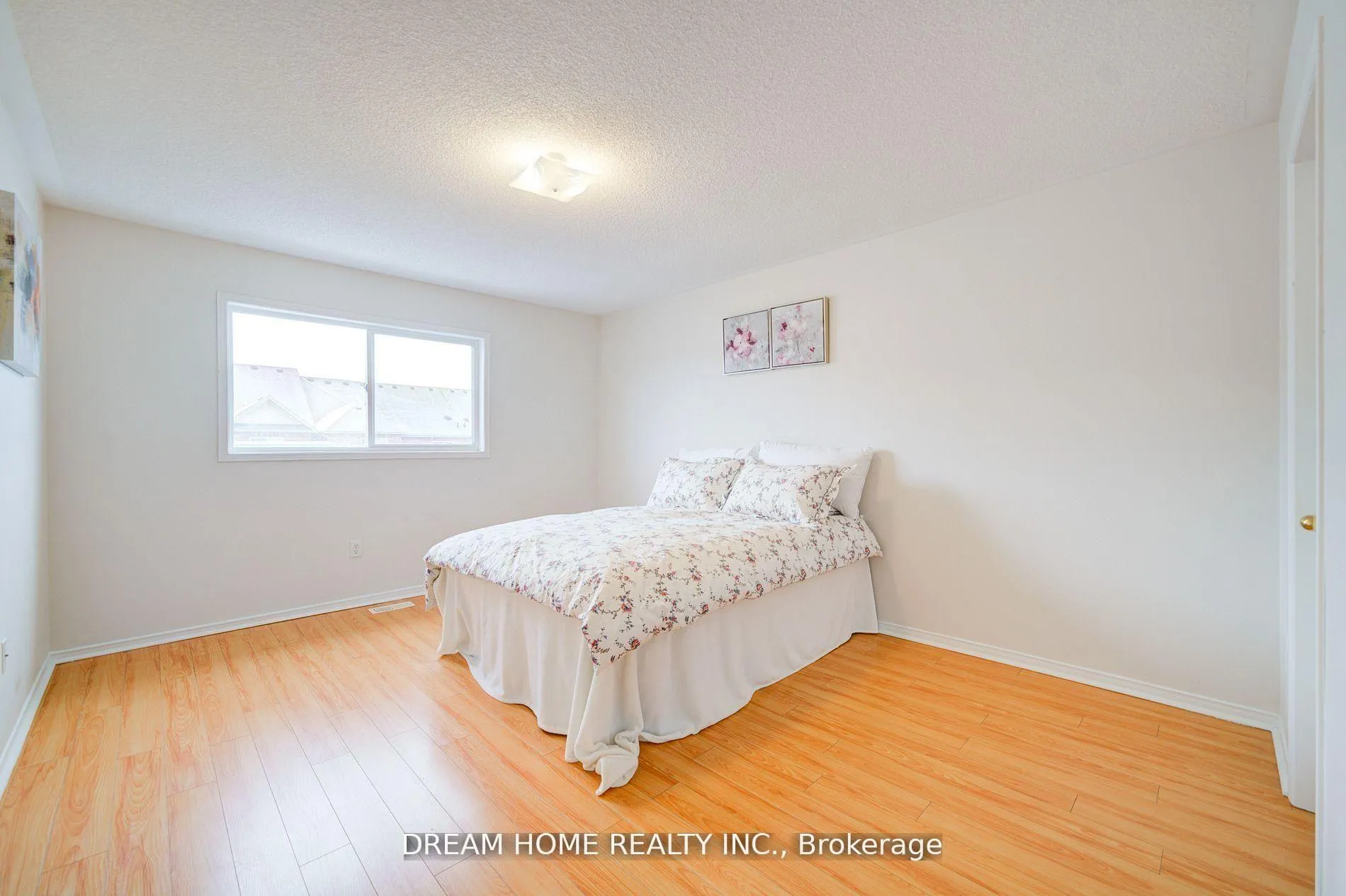 Photo 10 of 69 Omega Street, Markham, Wismer — HOMEH