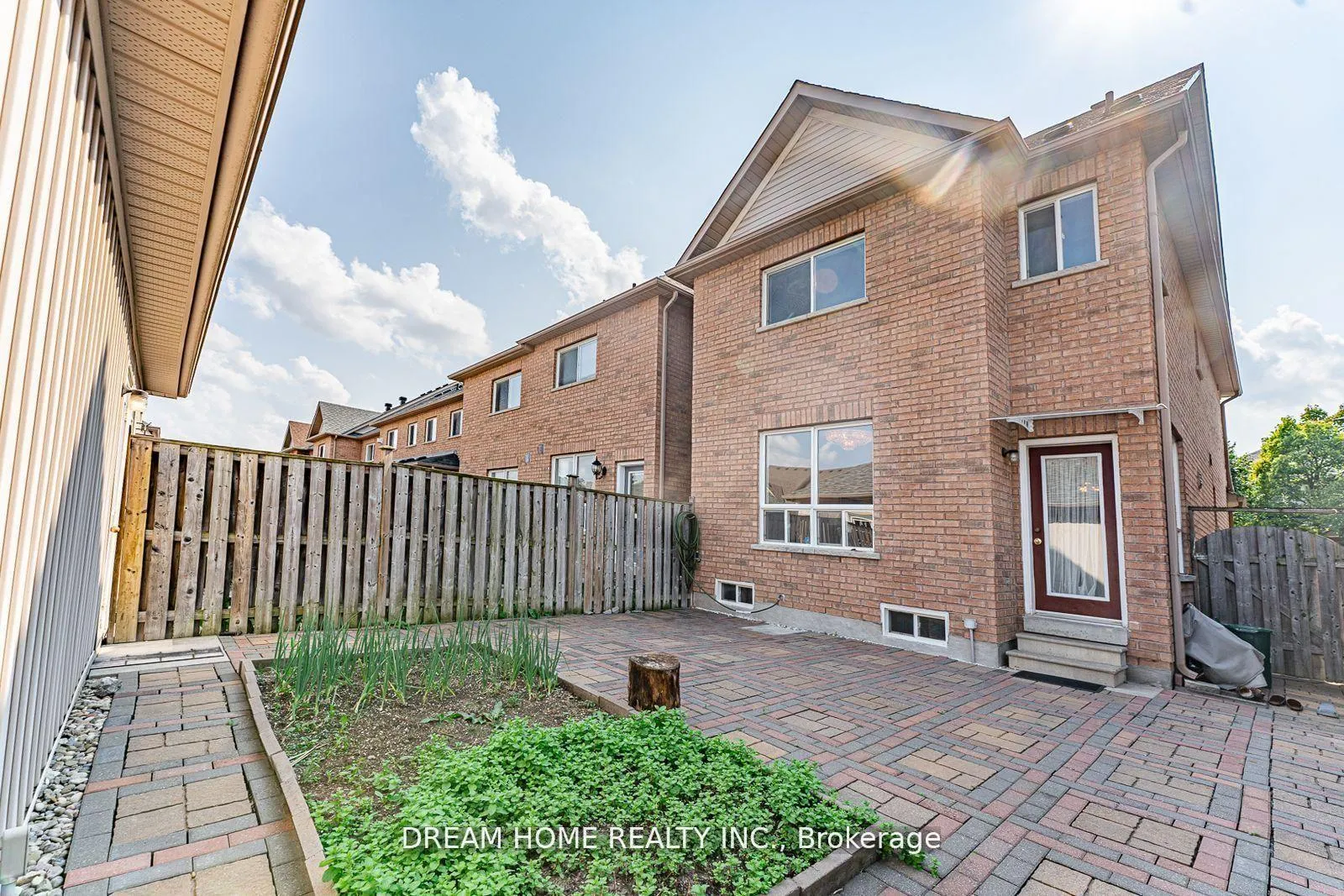 Photo 15 of 69 Omega Street, Markham, Wismer — HOMEH