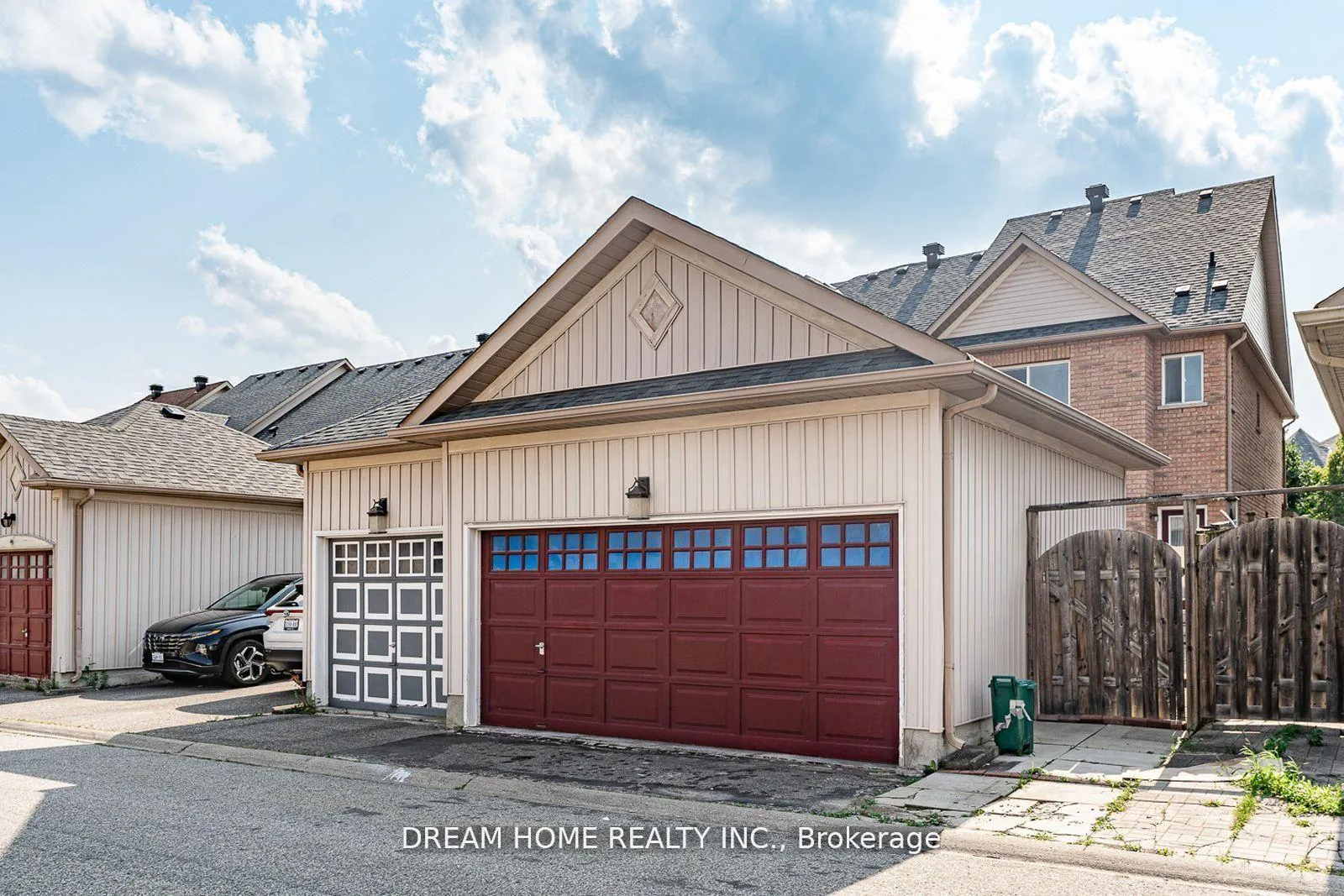 Photo 16 of 69 Omega Street, Markham, Wismer — HOMEH