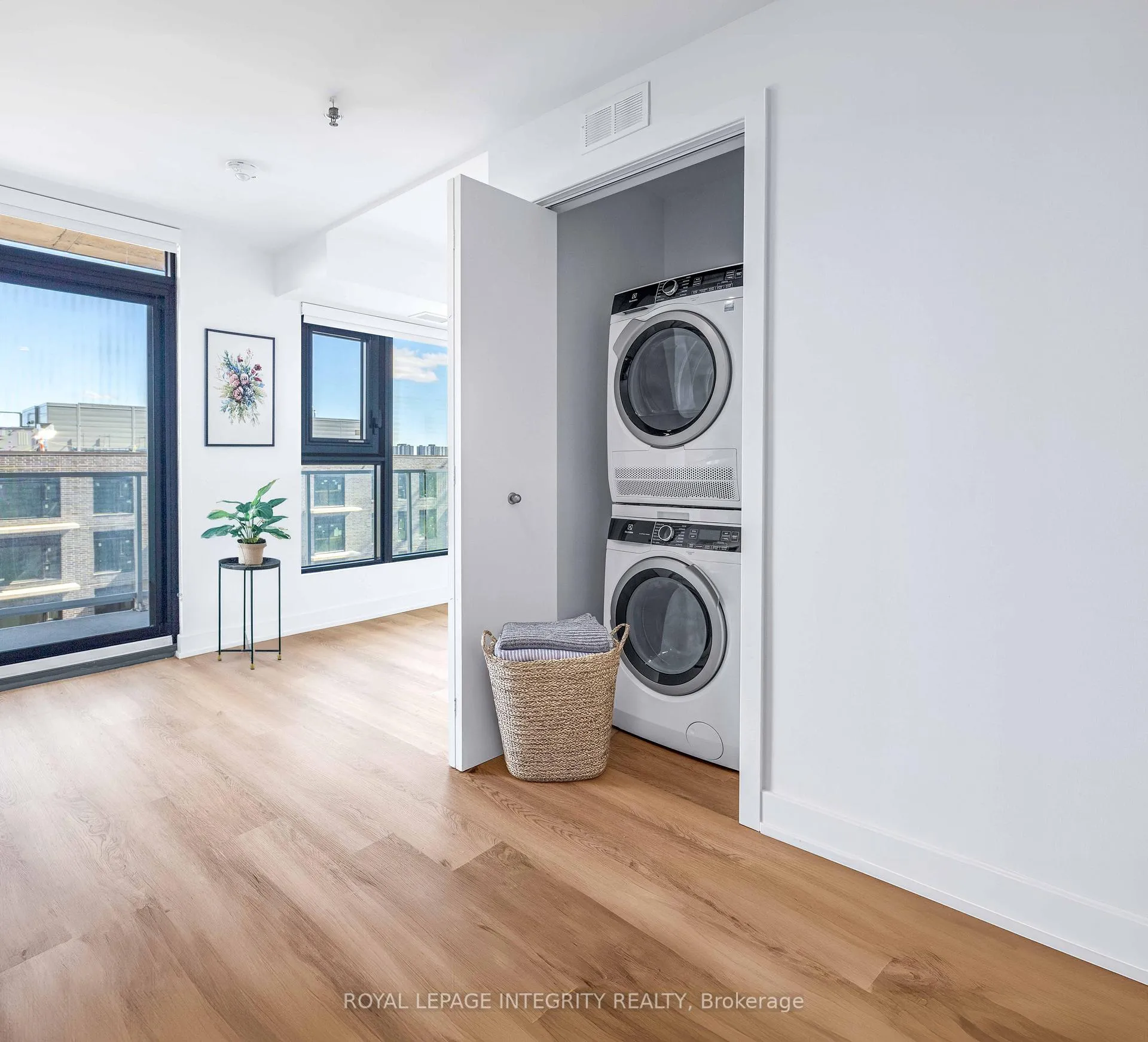 Photo 3 of Unit 608, 1376 Carling Avenue, Ottawa, Carlington — HOMEH
