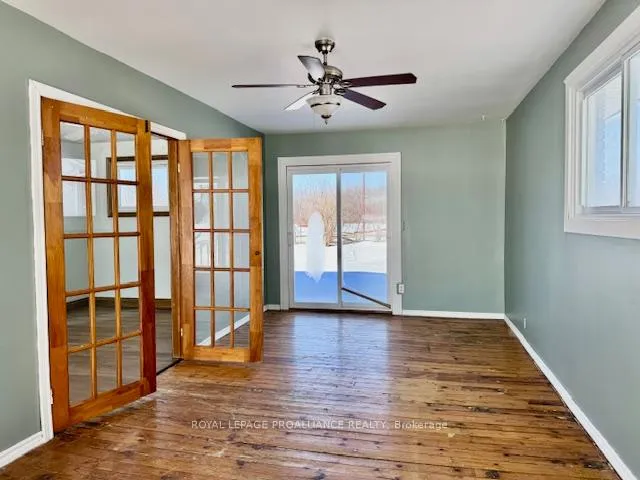 Photo 11 of 989 Casey Road, Belleville, Thurlow Ward — HOMEH