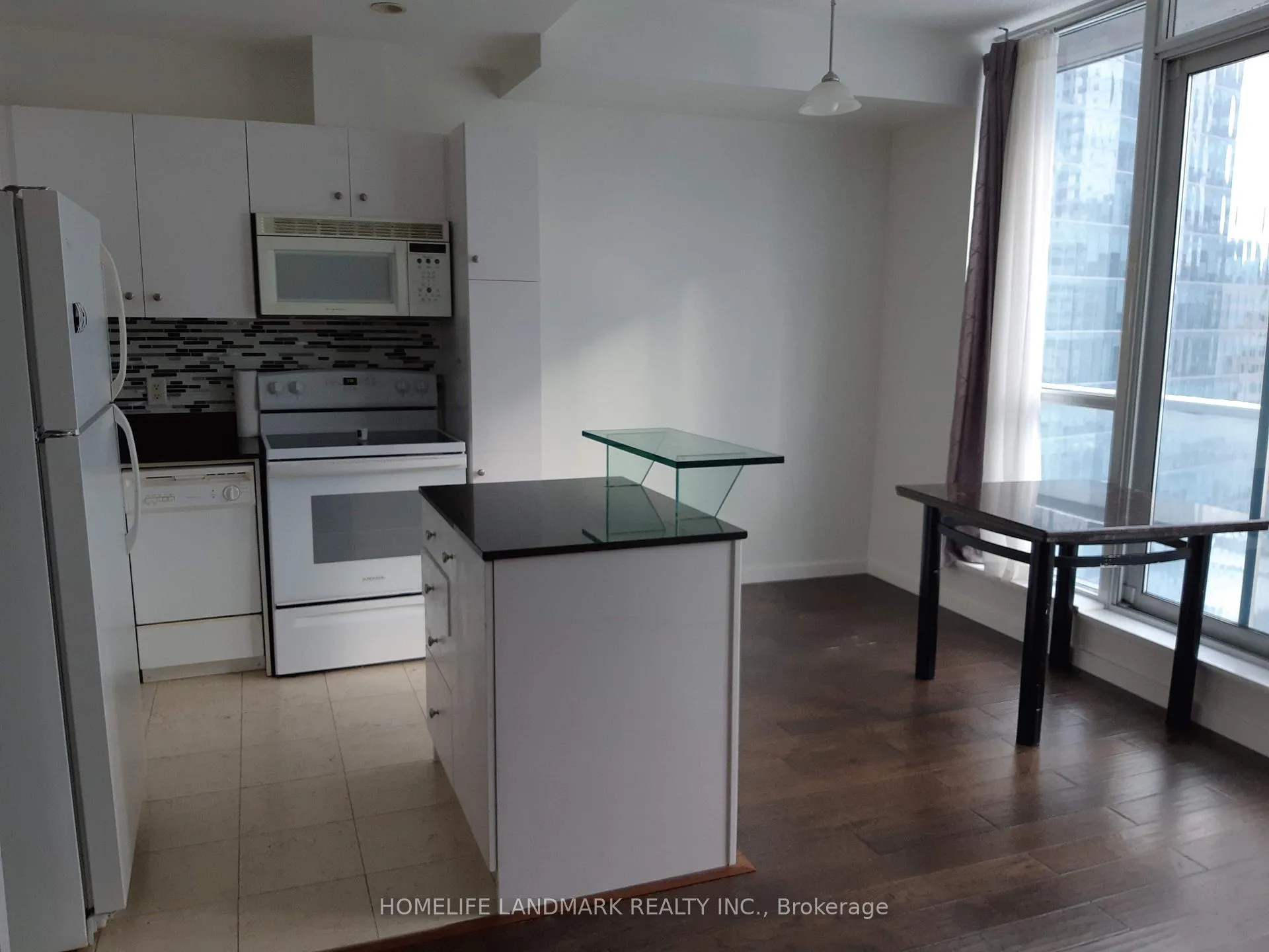 Photo 2 of Unit 2204, 8 York Street, Toronto, Waterfront Communities — HOMEH