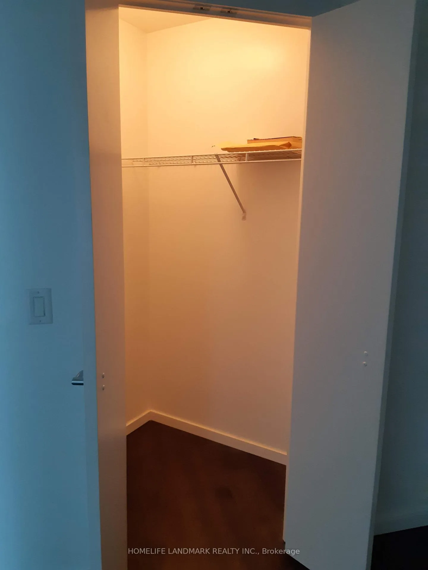 Photo 4 of Unit 2204, 8 York Street, Toronto, Waterfront Communities — HOMEH