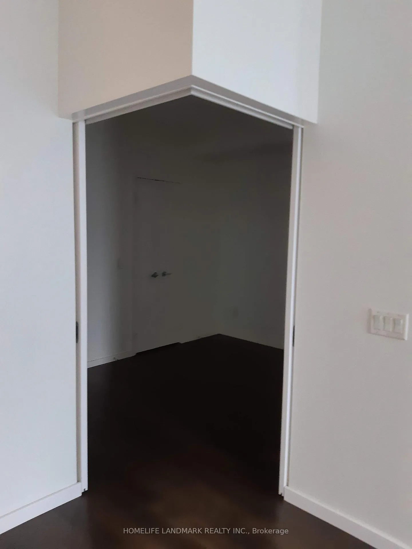 Photo 5 of Unit 2204, 8 York Street, Toronto, Waterfront Communities — HOMEH