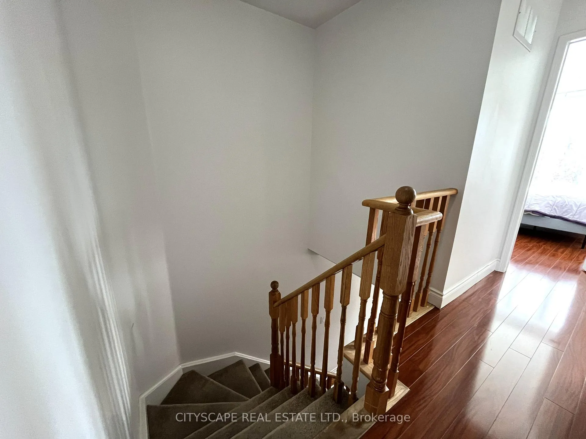 Photo 8 of Unit 68, 68 Gilgorm Road, Brampton, Brampton West — HOMEH