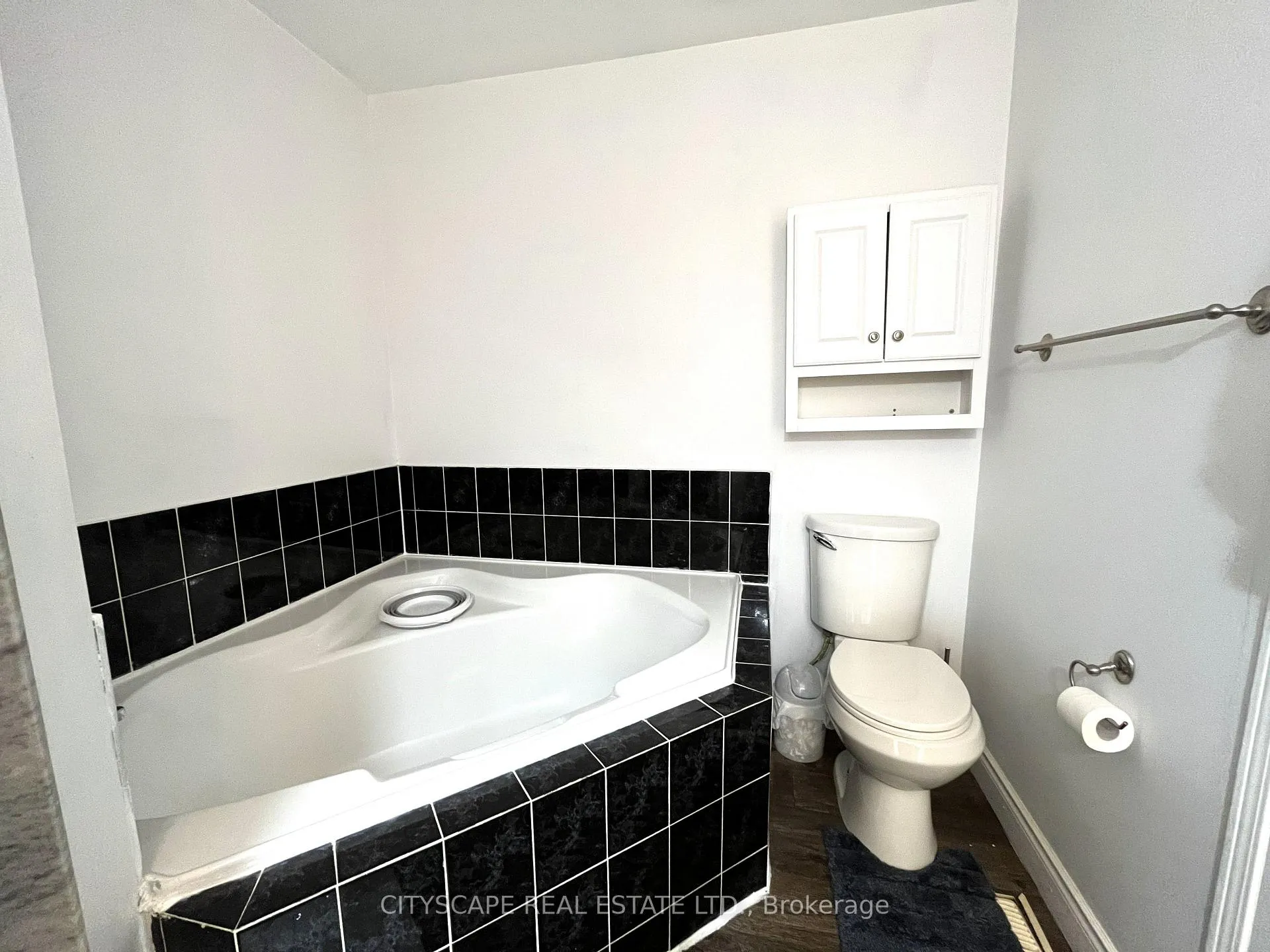 Photo 18 of Unit 68, 68 Gilgorm Road, Brampton, Brampton West — HOMEH