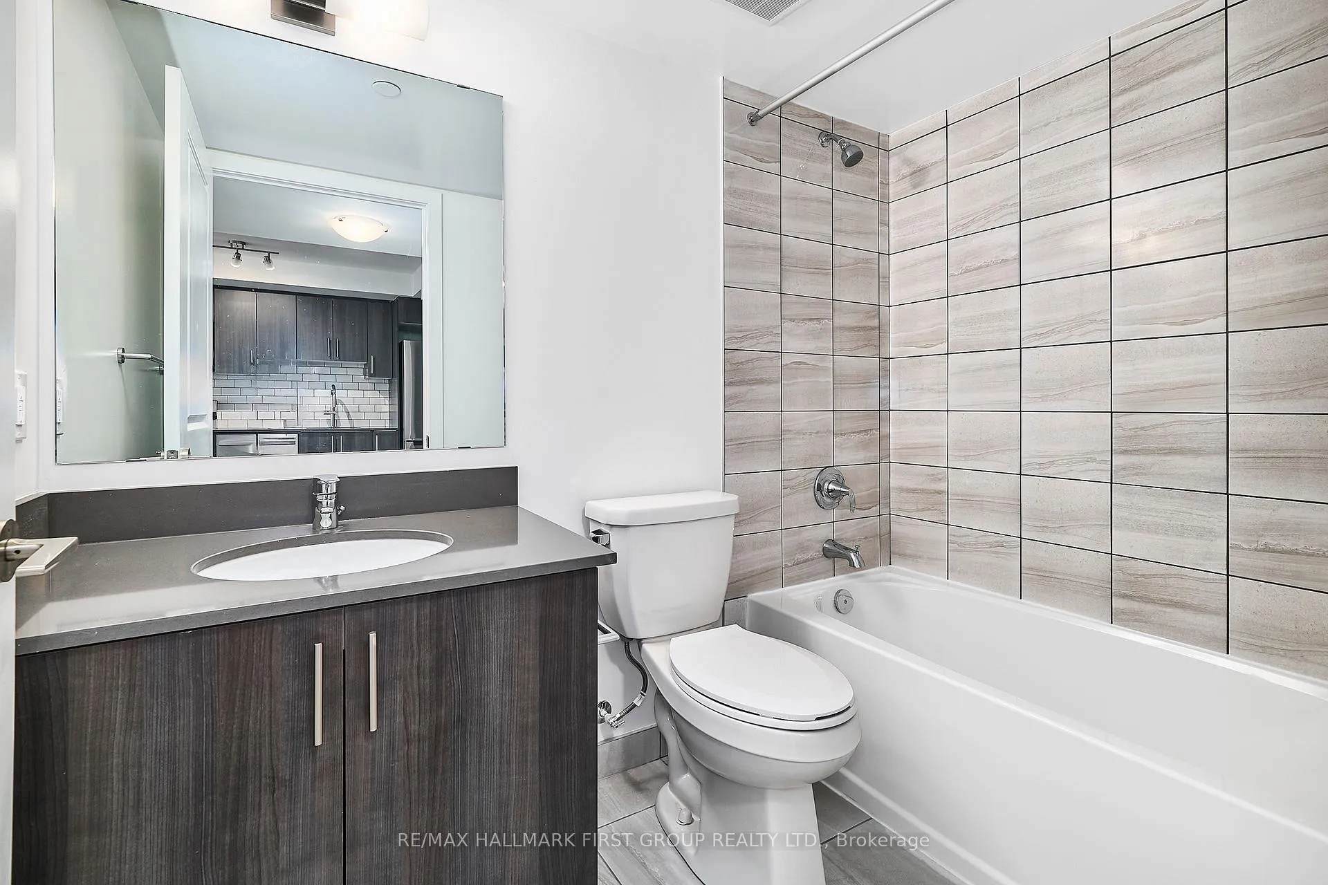 Photo 14 of Unit 604, 1010 Sandy Beach Road, Pickering, Bay Ridges — HOMEH