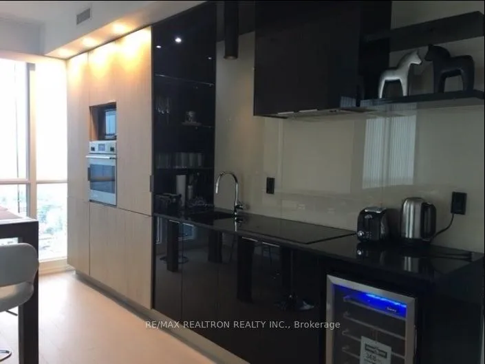 Photo 3 of Unit 4311, 70 Temperance Street, Toronto, Bay Street Corridor — HOMEH