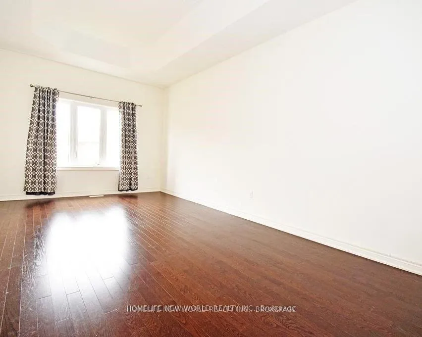 Photo 11 of 7 James Glover Drive, Markham, Berczy — HOMEH