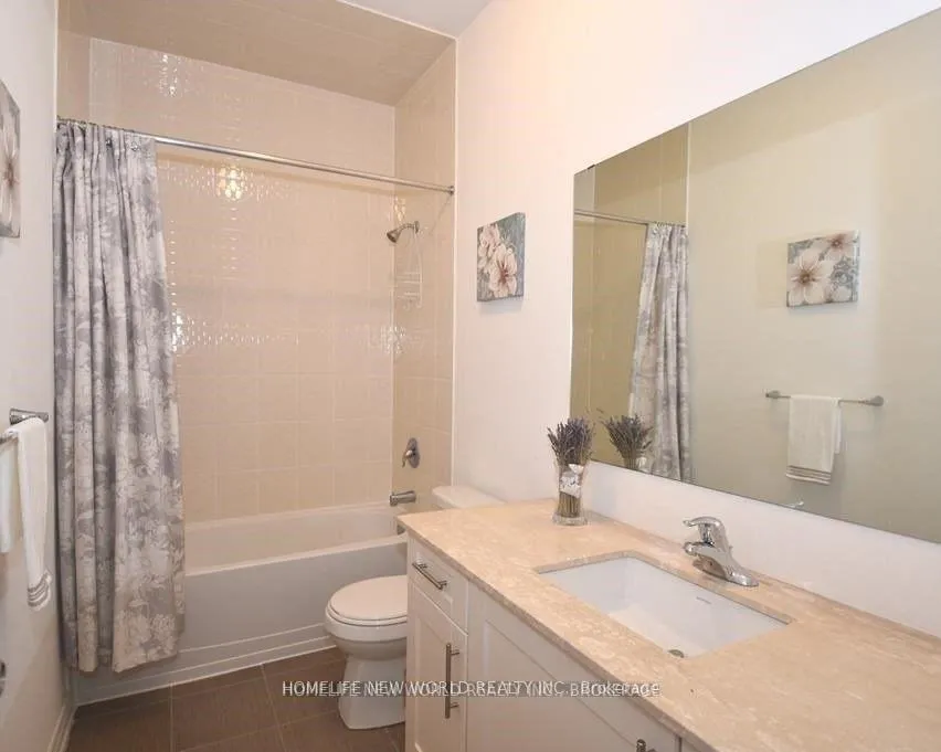 Photo 15 of 7 James Glover Drive, Markham, Berczy — HOMEH