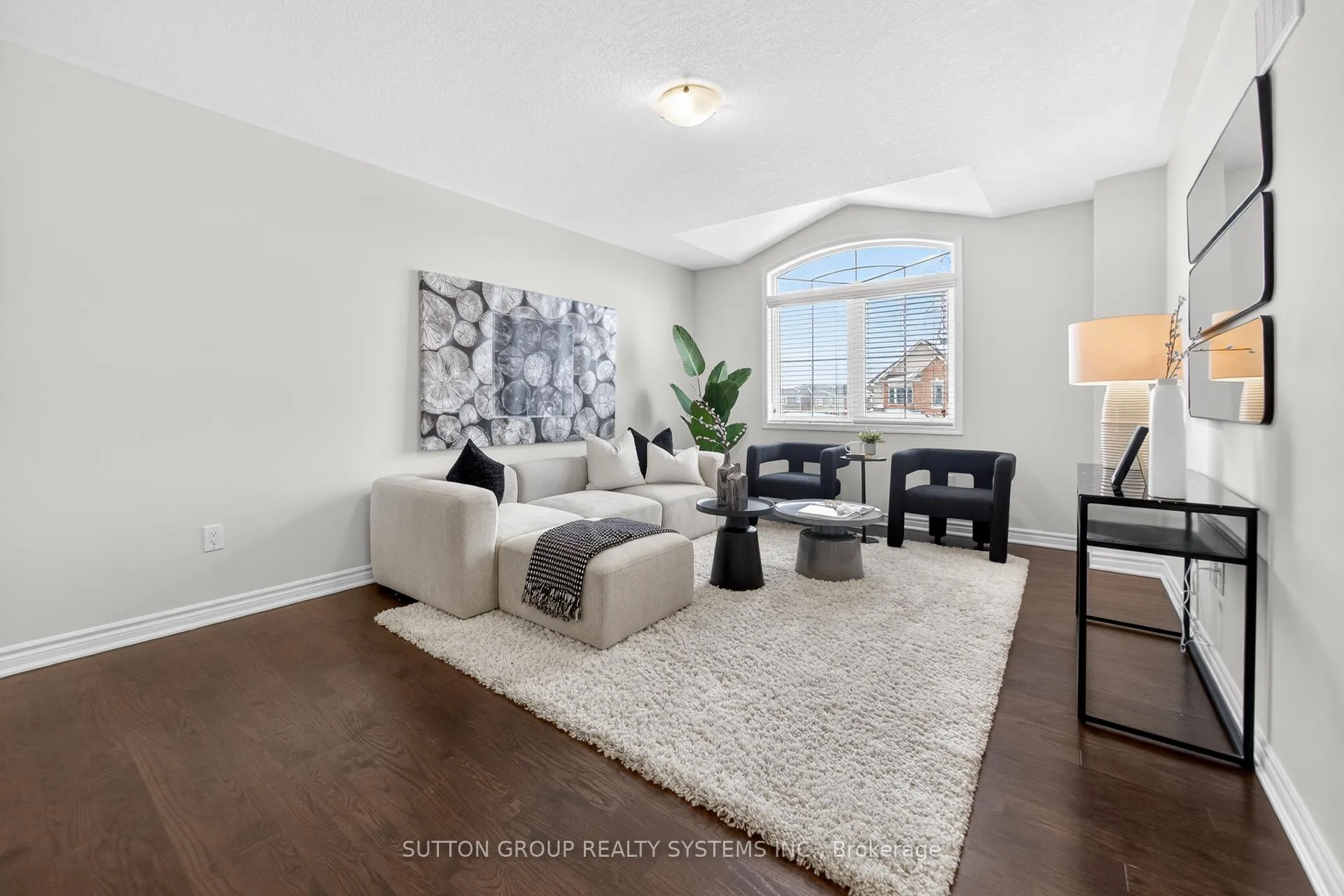 Photo 17 of 693 Doon South Drive, Kitchener, Doon South — HOMEH