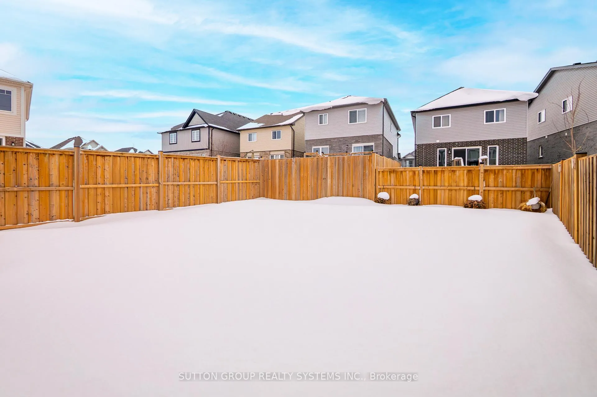Photo 35 of 693 Doon South Drive, Kitchener, Doon South — HOMEH