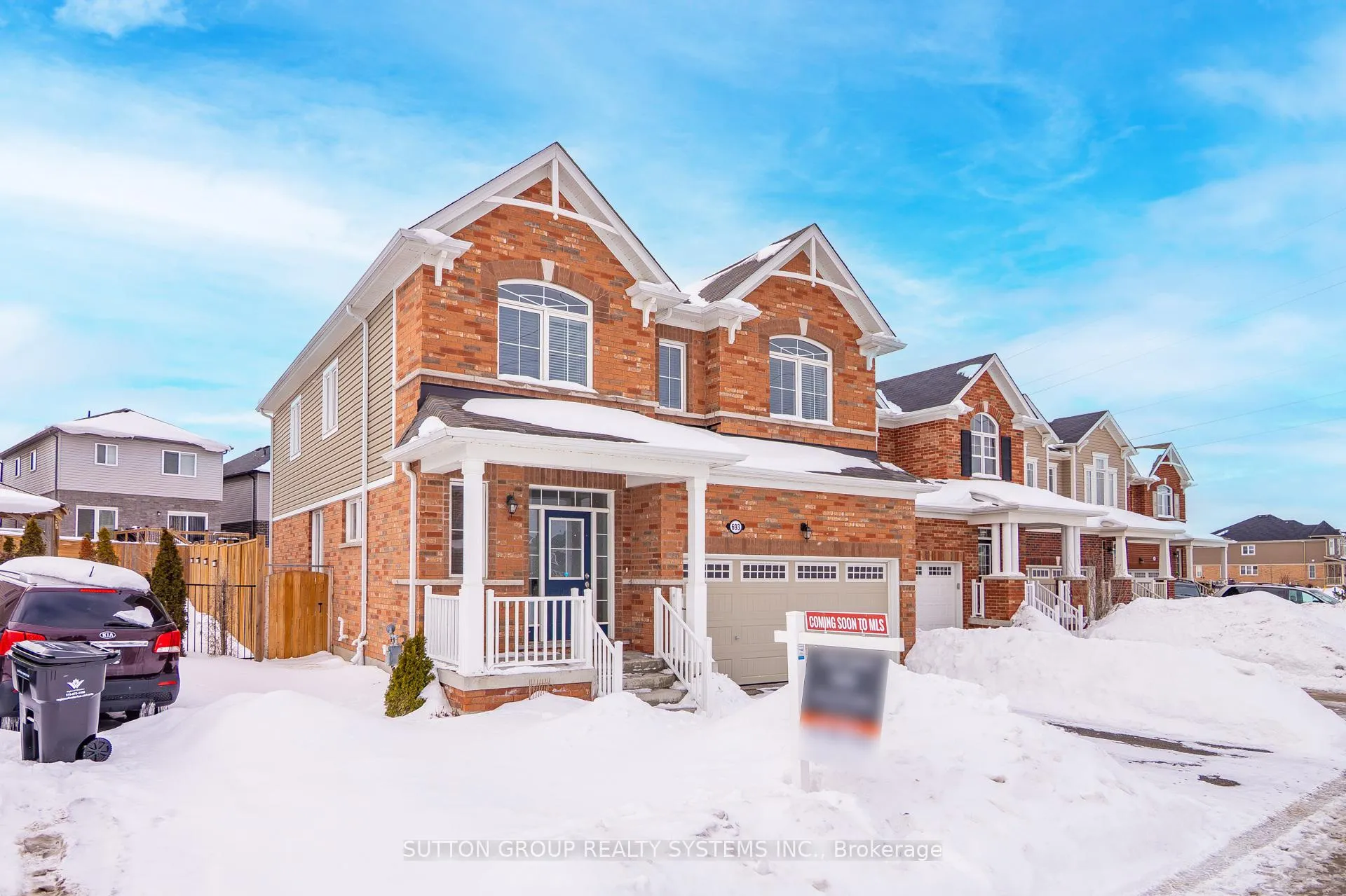 Photo 36 of 693 Doon South Drive, Kitchener, Doon South — HOMEH