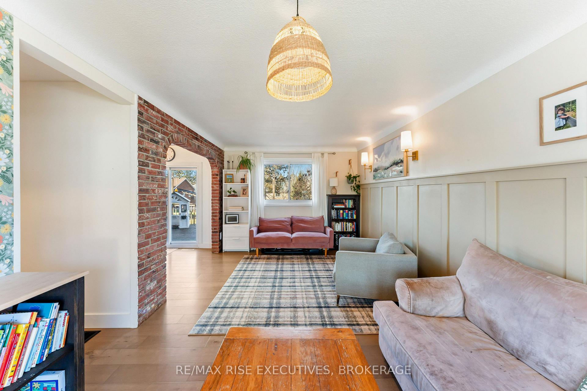Photo 6 of 1267 Leyton Avenue, Kingston, City Northwest — HOMEH