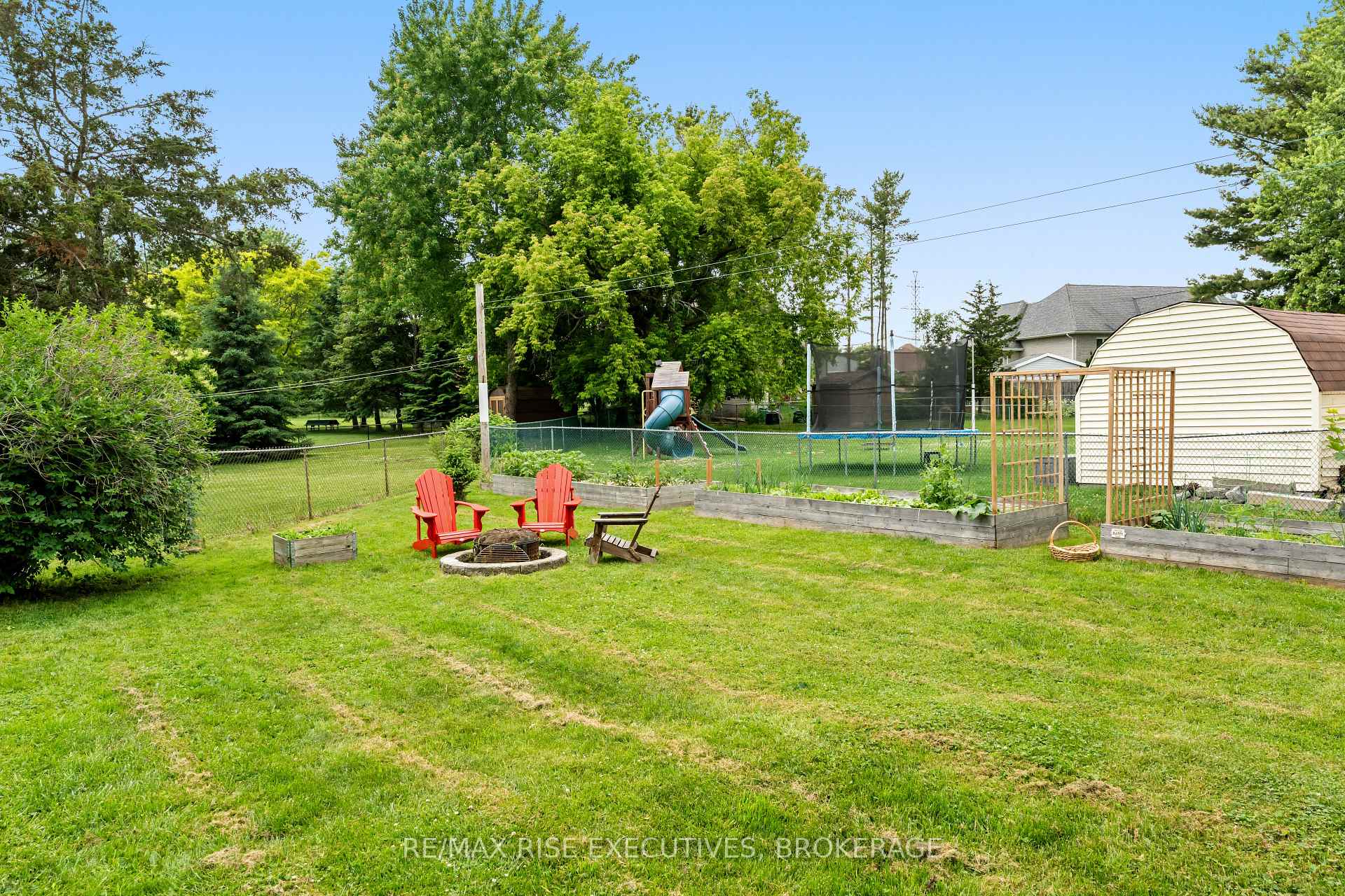 Photo 30 of 1267 Leyton Avenue, Kingston, City Northwest — HOMEH