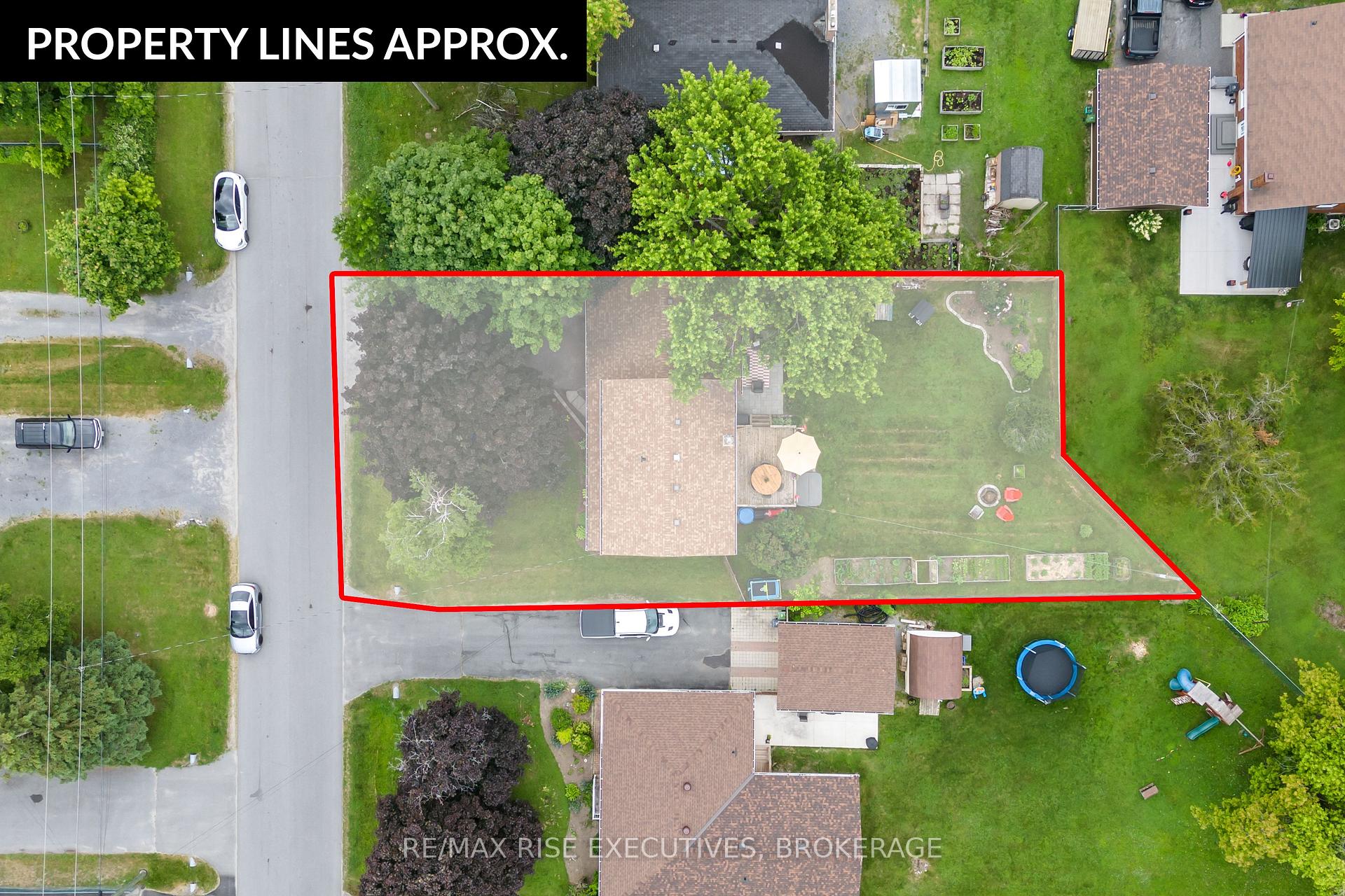 Photo 38 of 1267 Leyton Avenue, Kingston, City Northwest — HOMEH