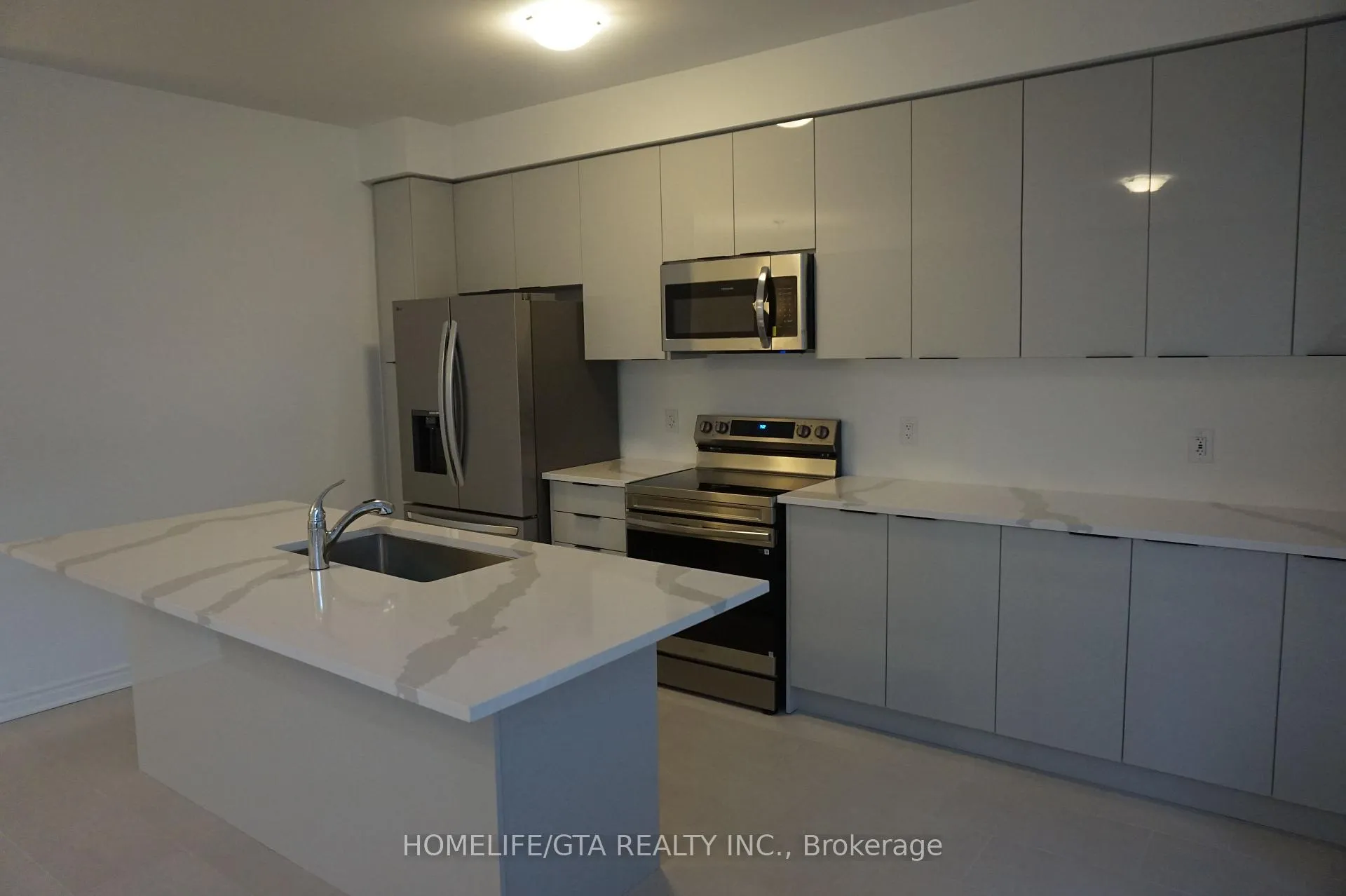 Photo 6 of 3210 Chimney Swift Crescent, Pickering, Rural Pickering — HOMEH