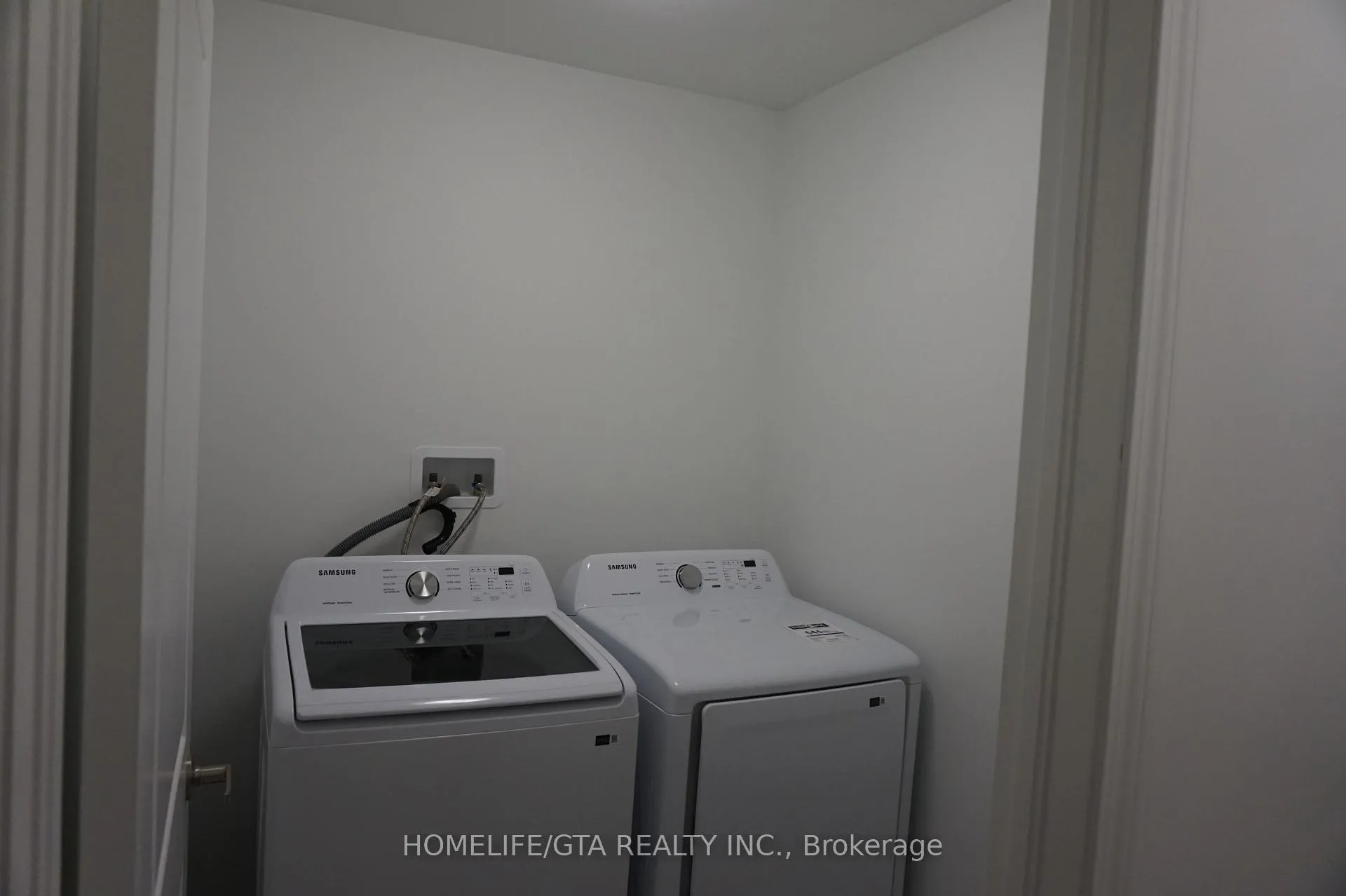 Photo 24 of 3210 Chimney Swift Crescent, Pickering, Rural Pickering — HOMEH