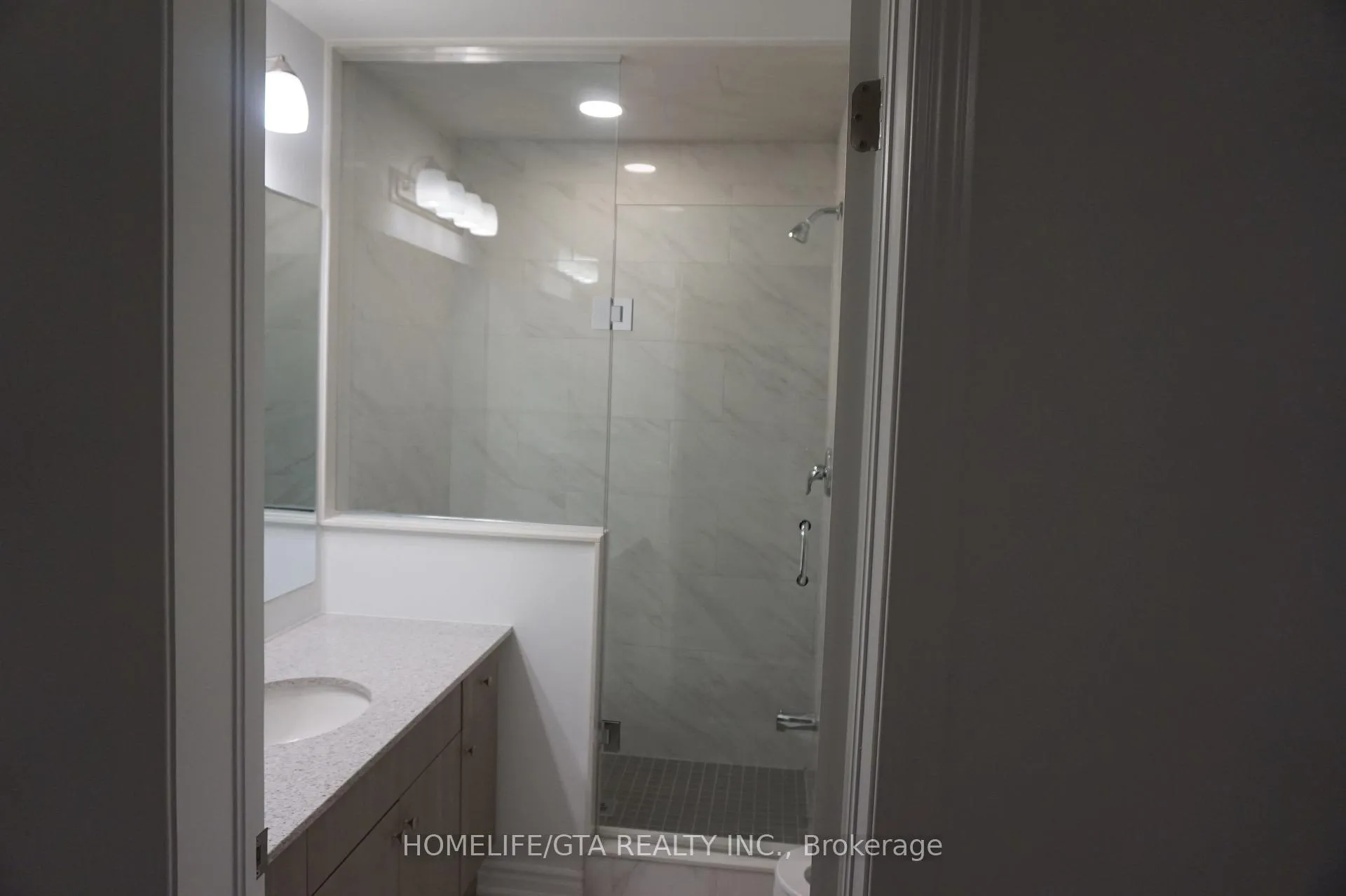 Photo 31 of 3210 Chimney Swift Crescent, Pickering, Rural Pickering — HOMEH