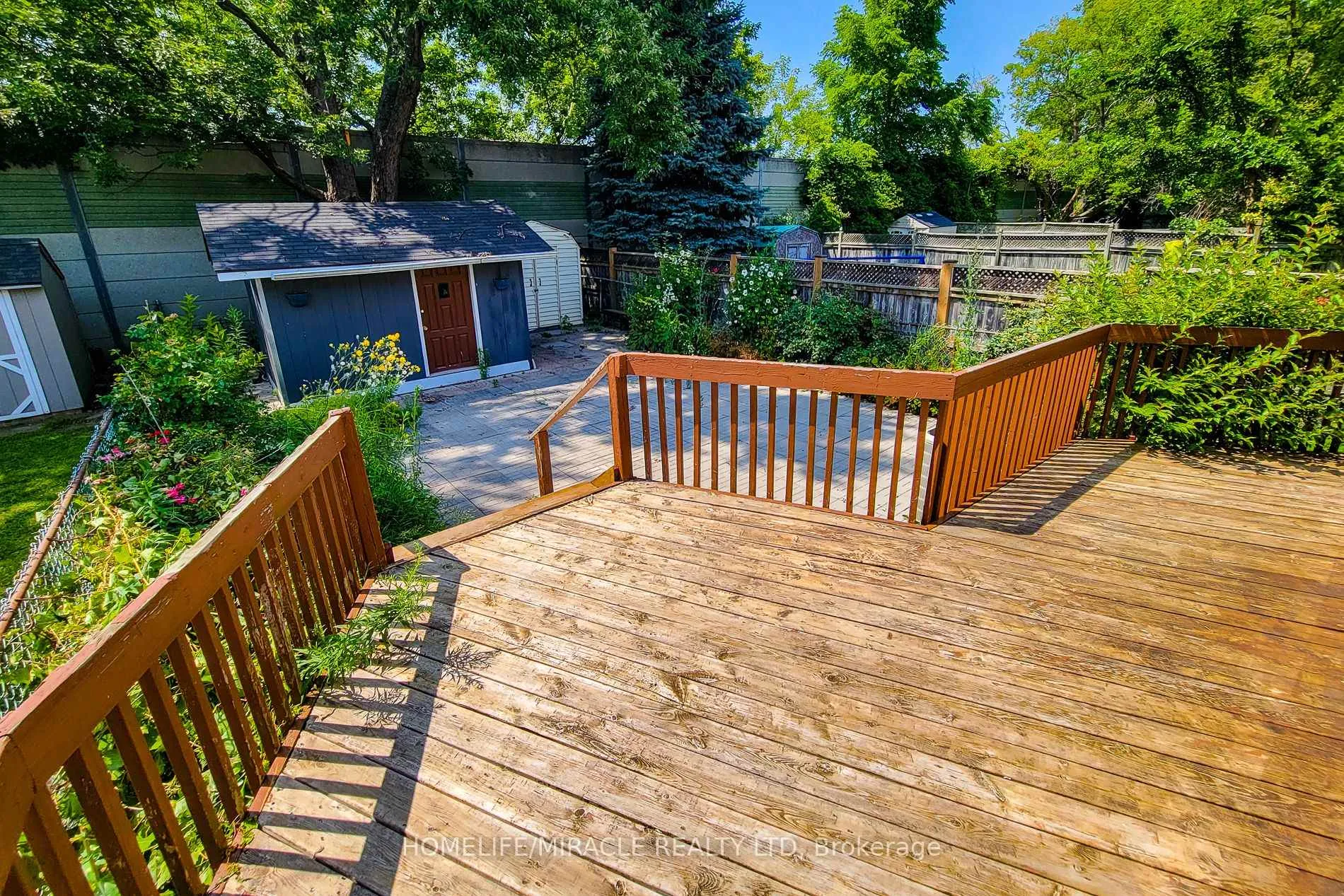 Photo 12 of 4433 Meadowvale Drive, Niagara Falls, Morrison — HOMEH