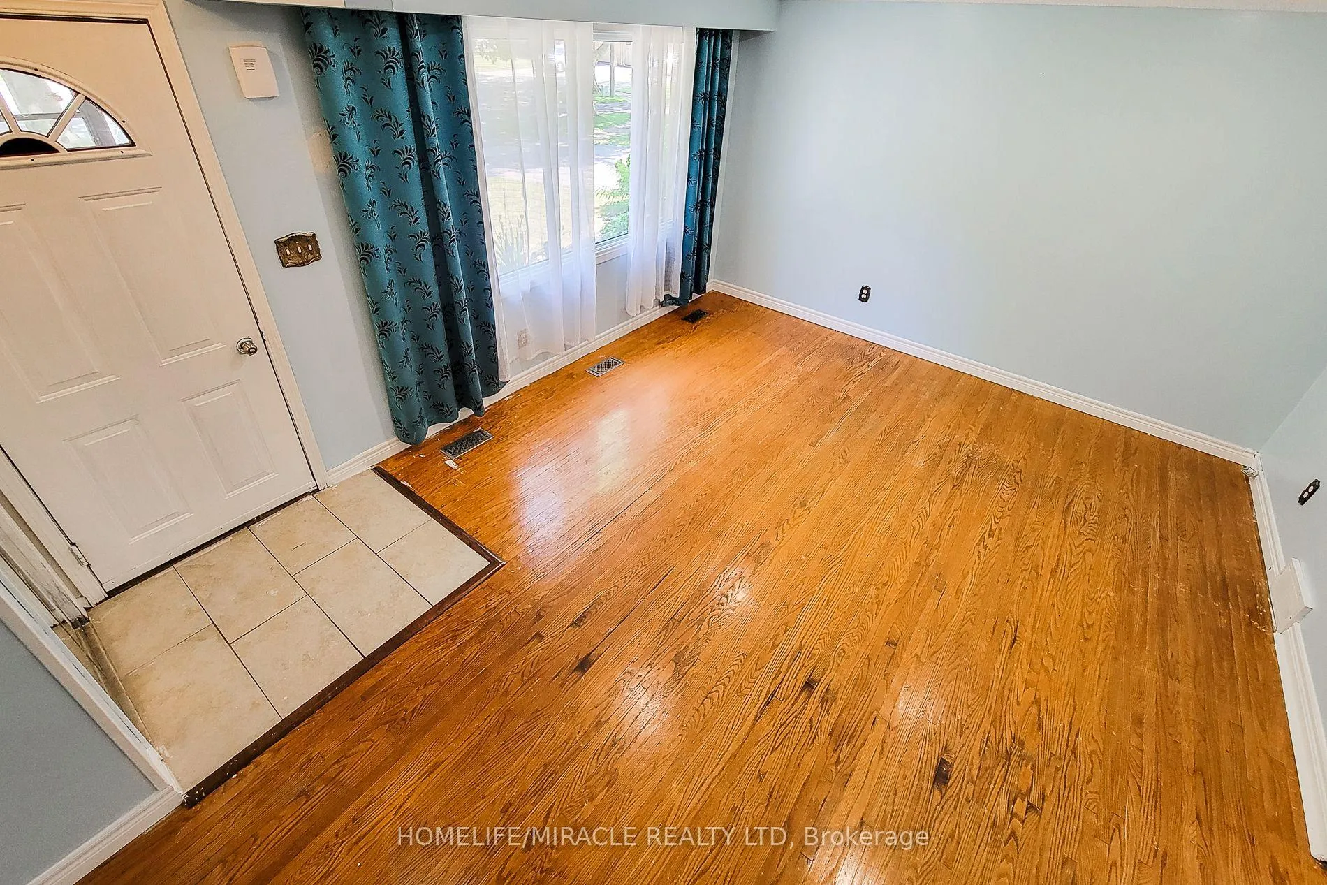 Photo 16 of 4433 Meadowvale Drive, Niagara Falls, Morrison — HOMEH