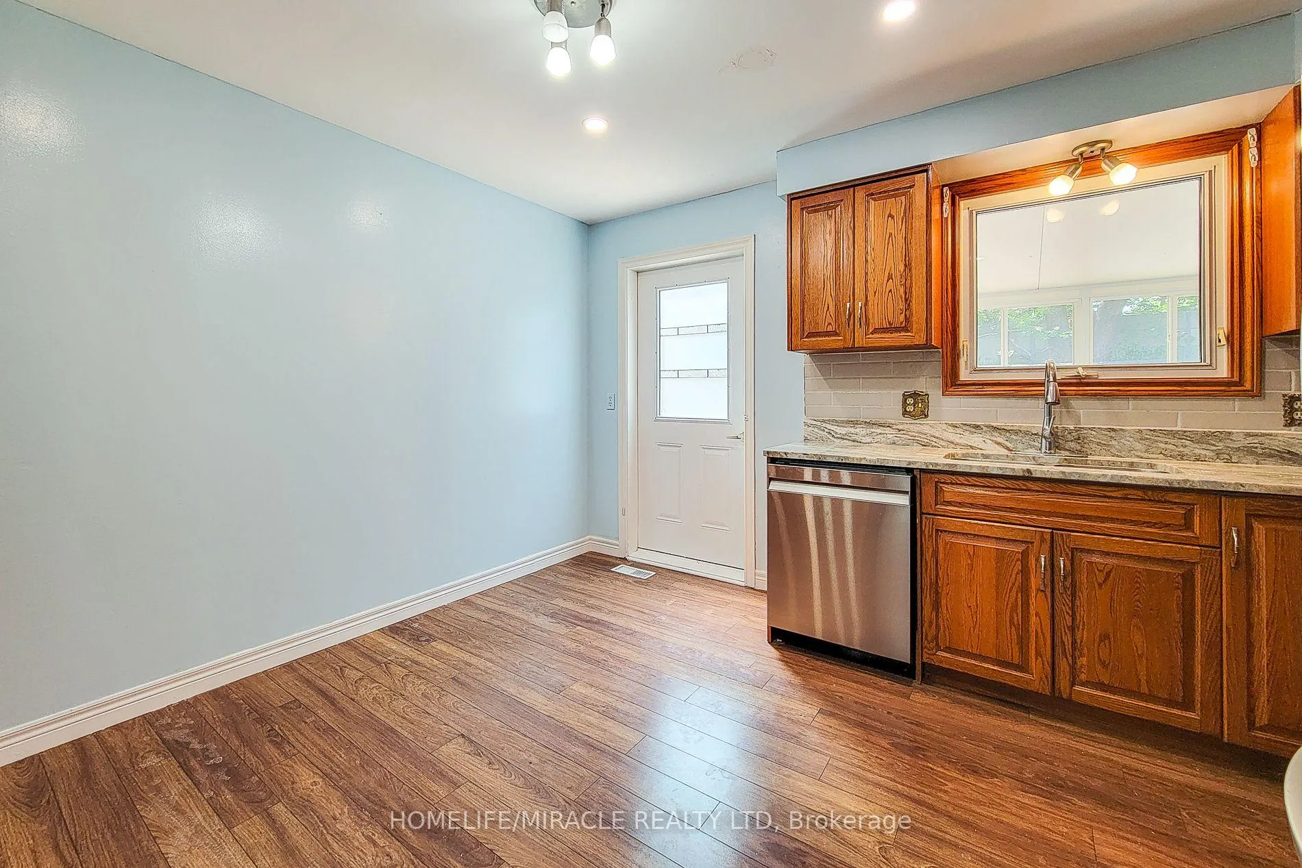 Photo 20 of 4433 Meadowvale Drive, Niagara Falls, Morrison — HOMEH