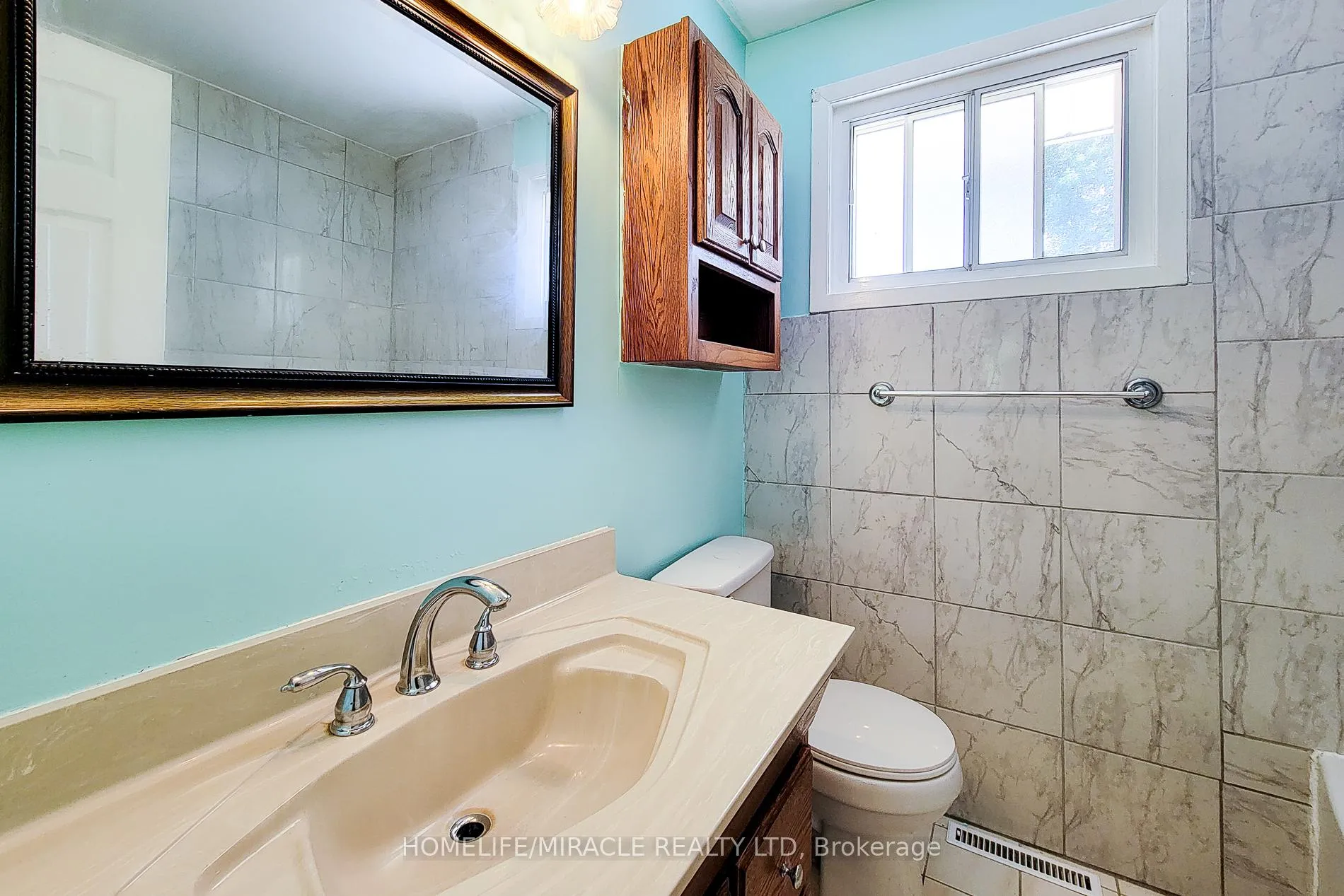 Photo 27 of 4433 Meadowvale Drive, Niagara Falls, Morrison — HOMEH