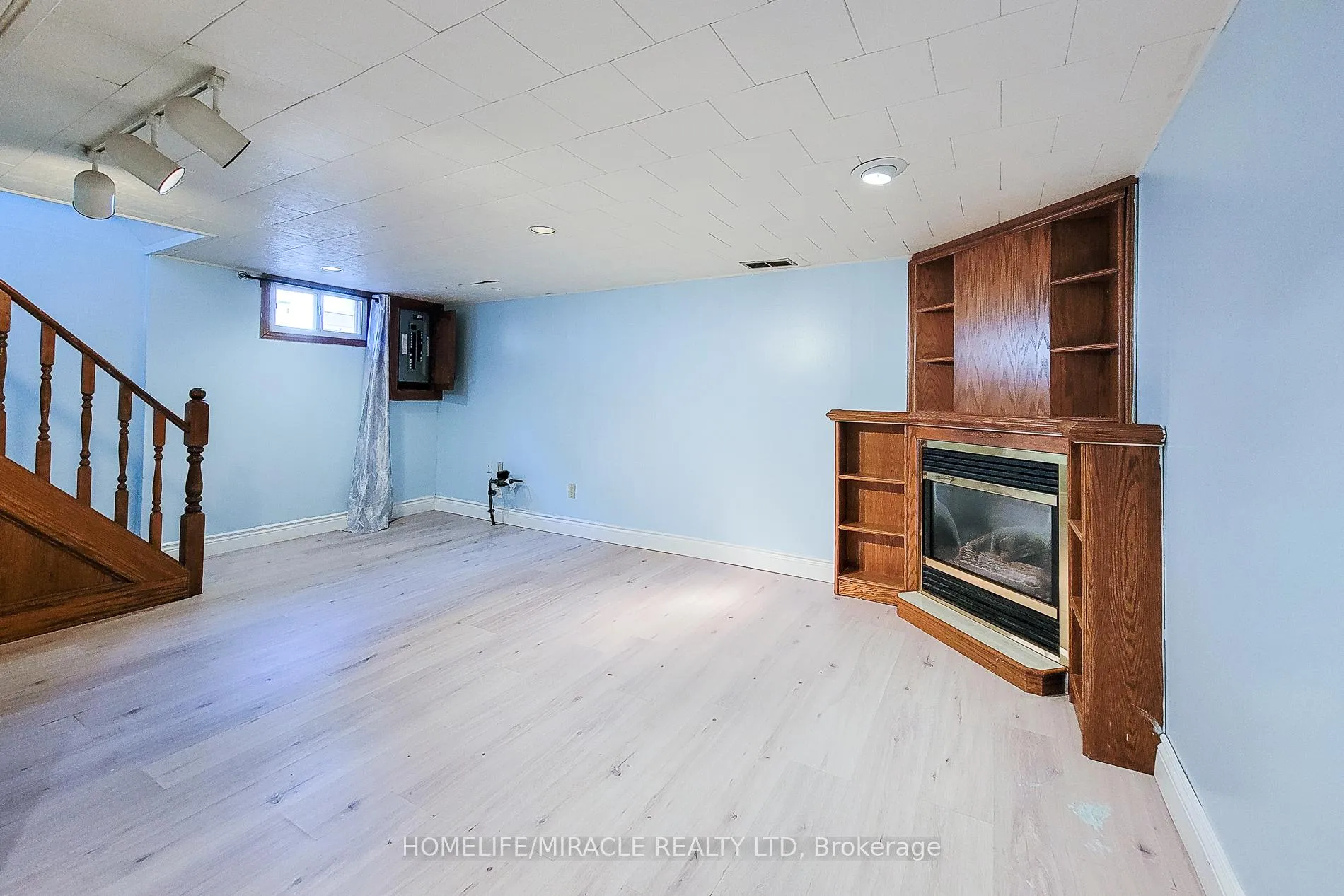 Photo 33 of 4433 Meadowvale Drive, Niagara Falls, Morrison — HOMEH