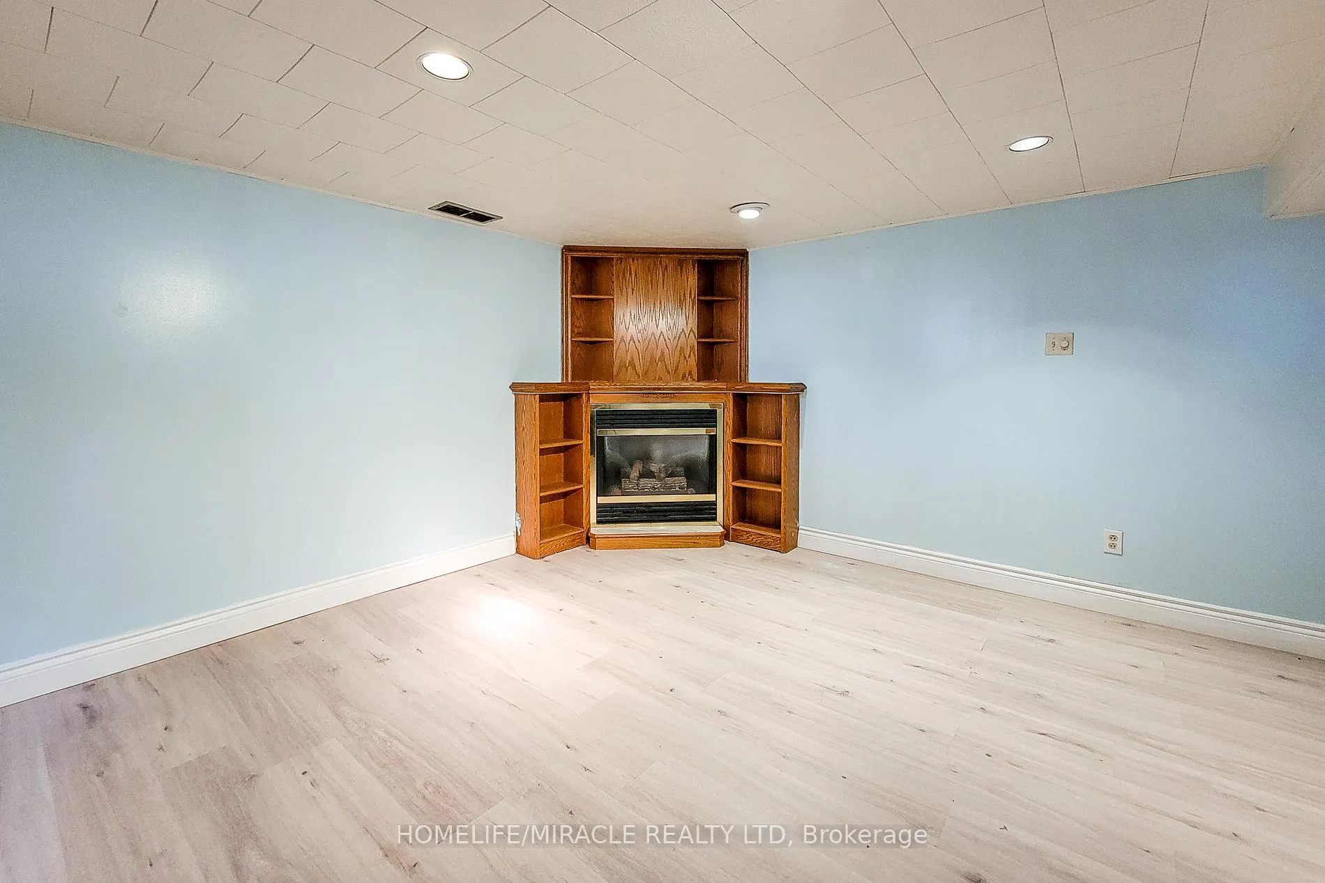 Photo 34 of 4433 Meadowvale Drive, Niagara Falls, Morrison — HOMEH