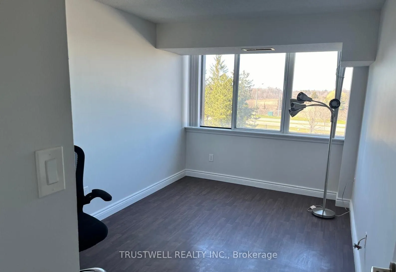 Photo 10 of Unit 1710, 10 Markbrook Lane, Etobicoke, Mount Olive-Silverstone-Jamestown — HOMEH