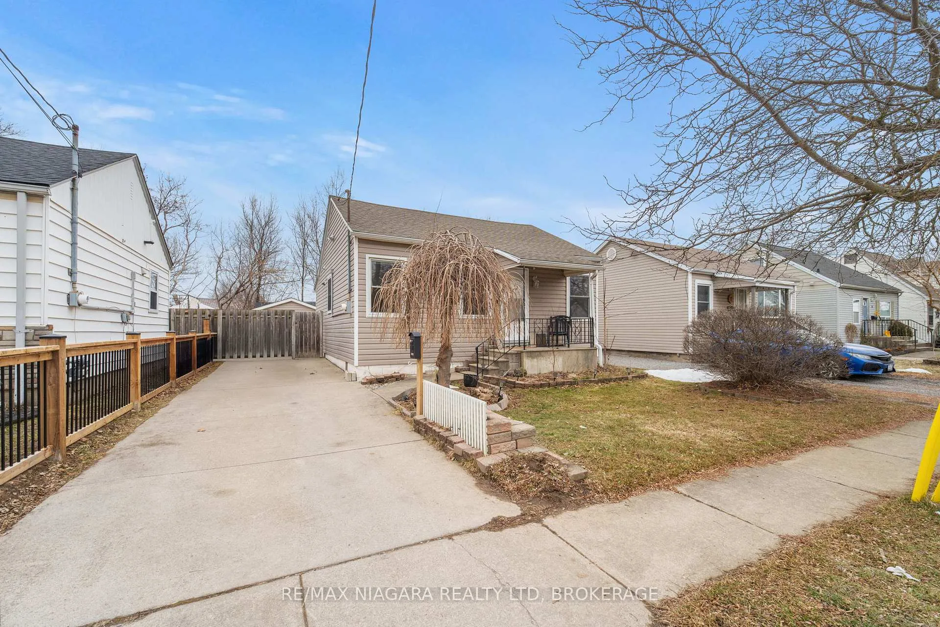 Photo 1 of 5 Homewood Avenue, St. Catharines, Facer — HOMEH