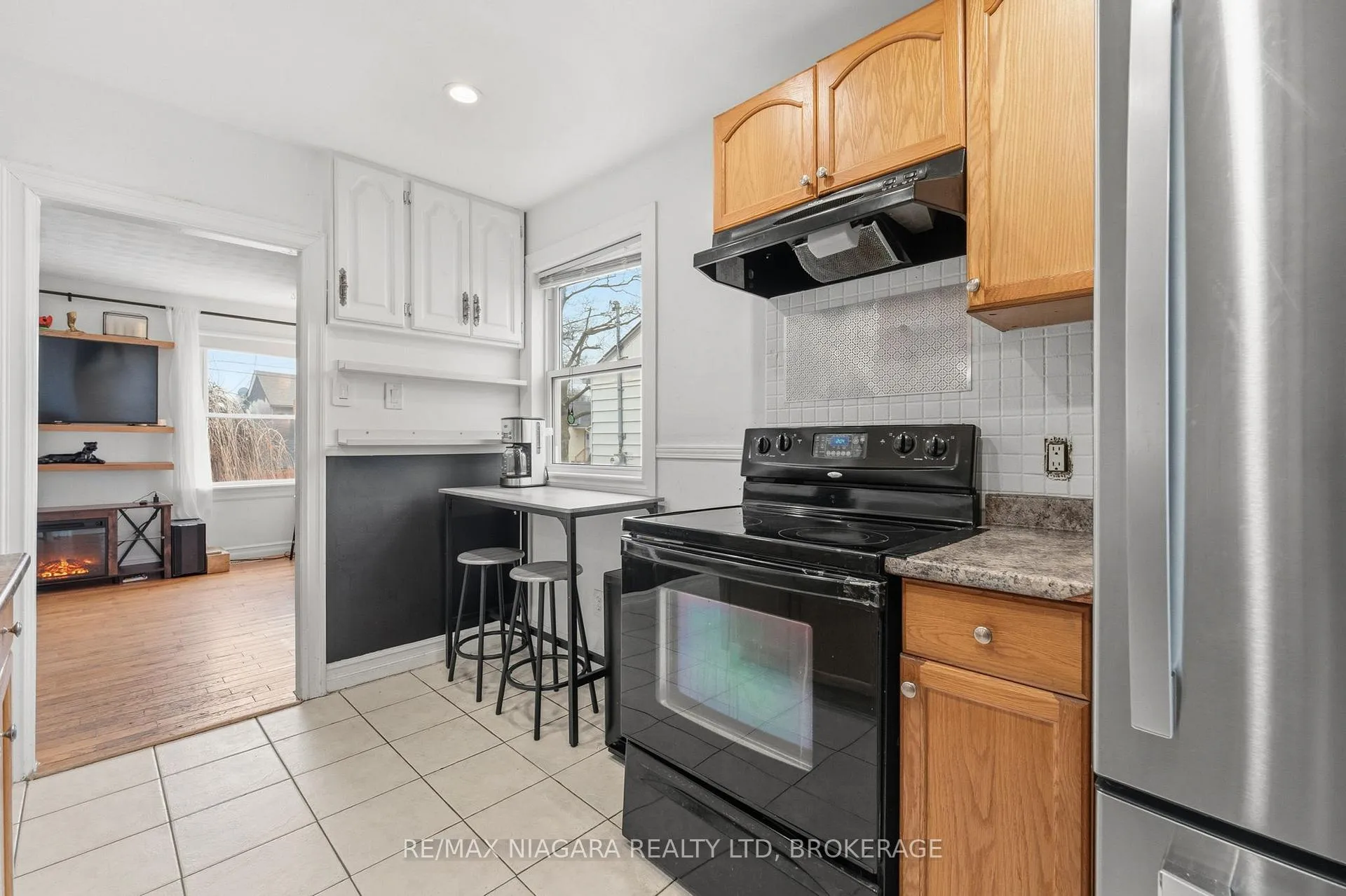Photo 7 of 5 Homewood Avenue, St. Catharines, Facer — HOMEH