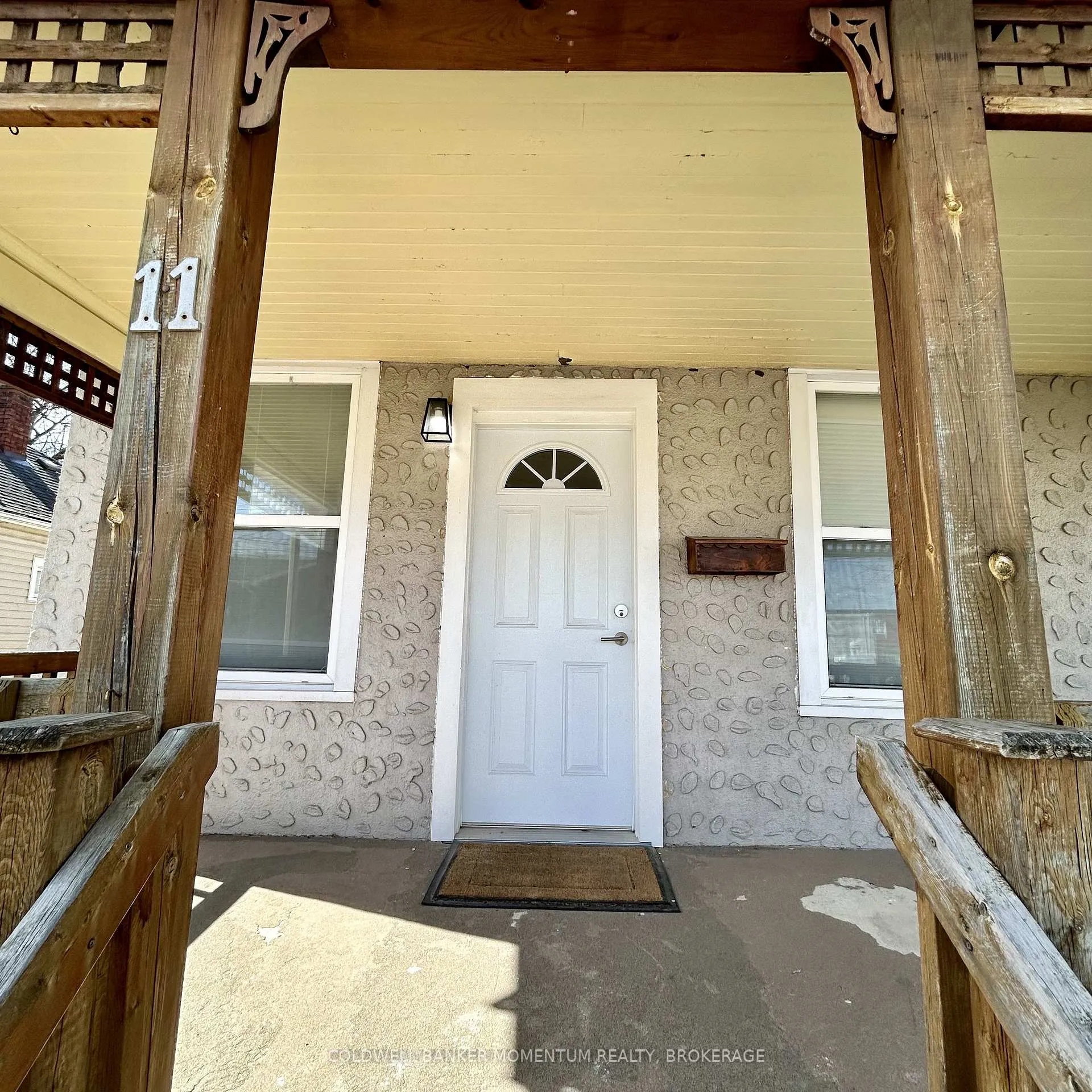 Photo 8 of 11 Greenlaw Place, St. Catharines, Downtown — HOMEH