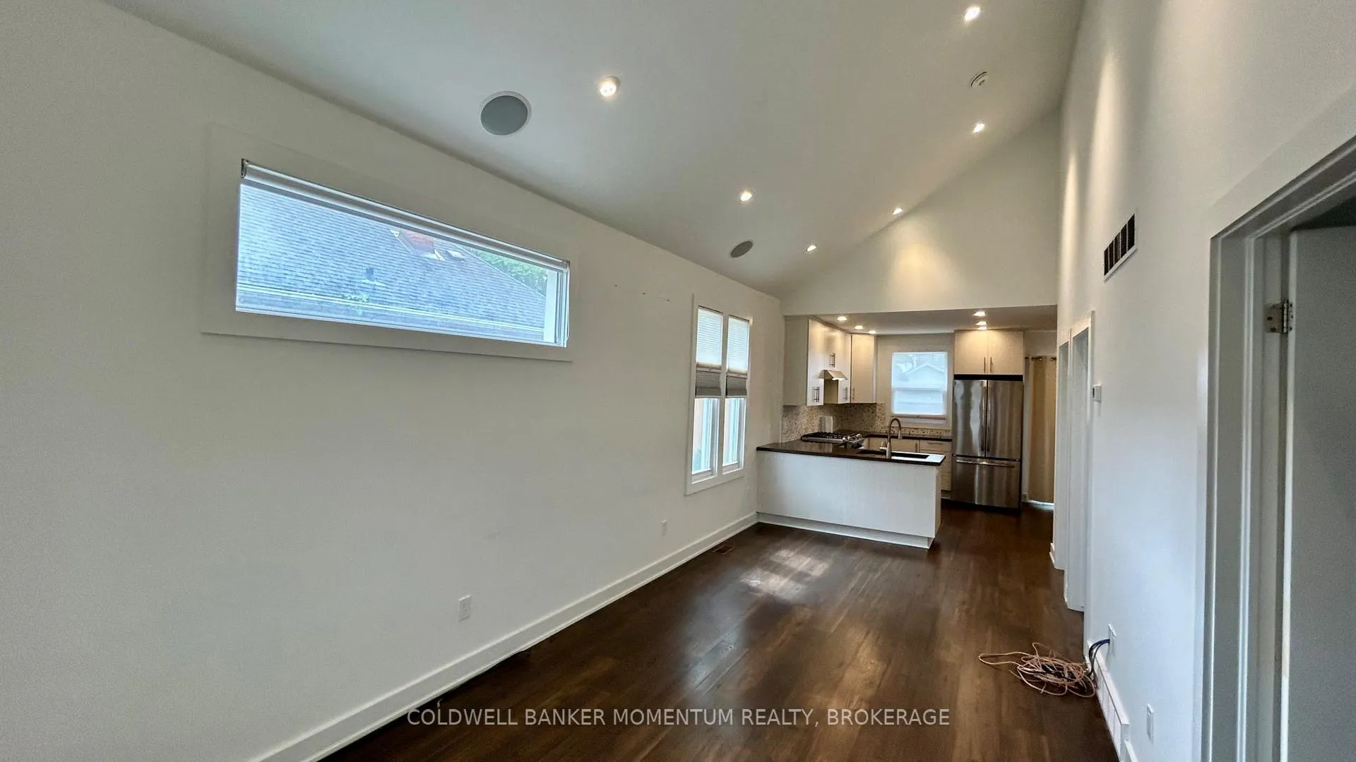 Photo 9 of 11 Greenlaw Place, St. Catharines, Downtown — HOMEH