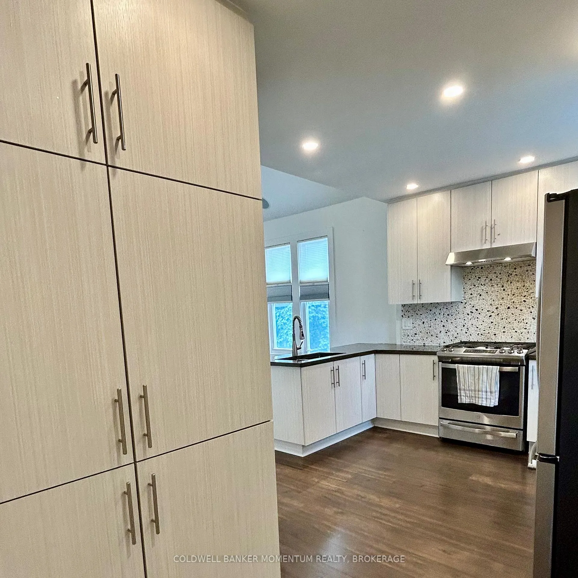 Photo 18 of 11 Greenlaw Place, St. Catharines, Downtown — HOMEH