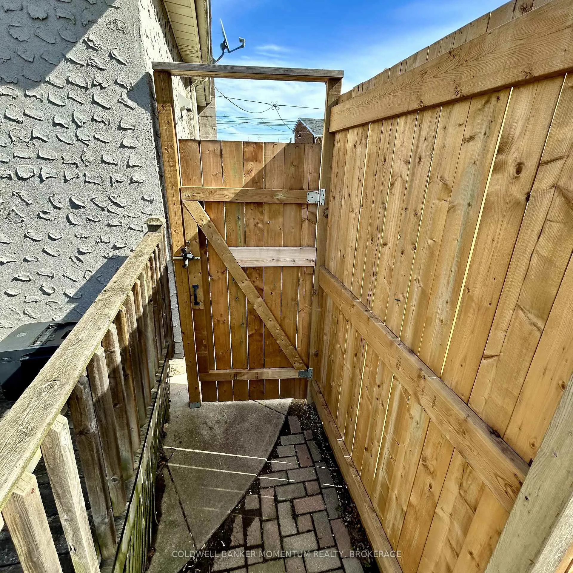 Photo 33 of 11 Greenlaw Place, St. Catharines, Downtown — HOMEH