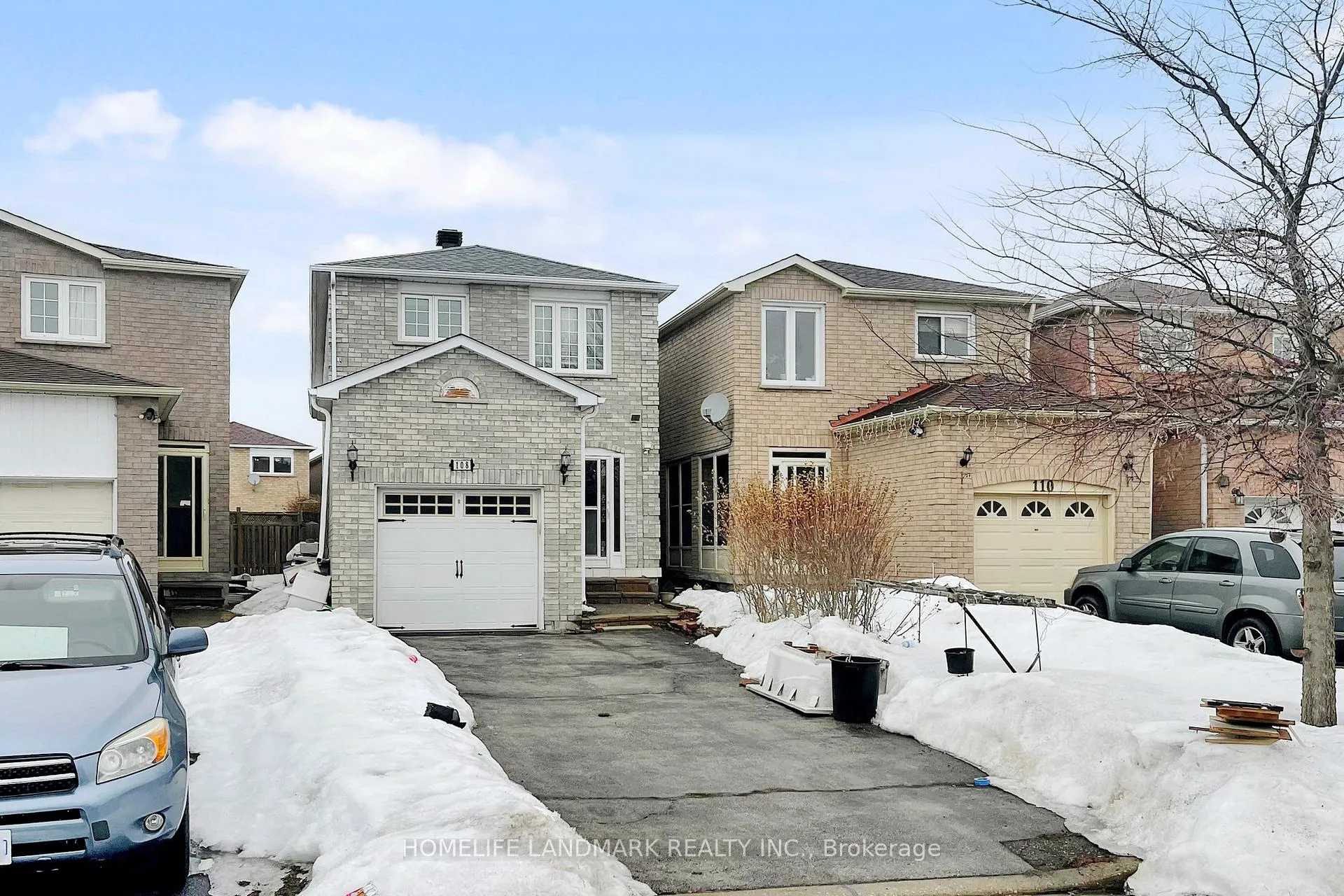 Photo 3 of 108 Miles Farm Road, Markham, Middlefield — HOMEH