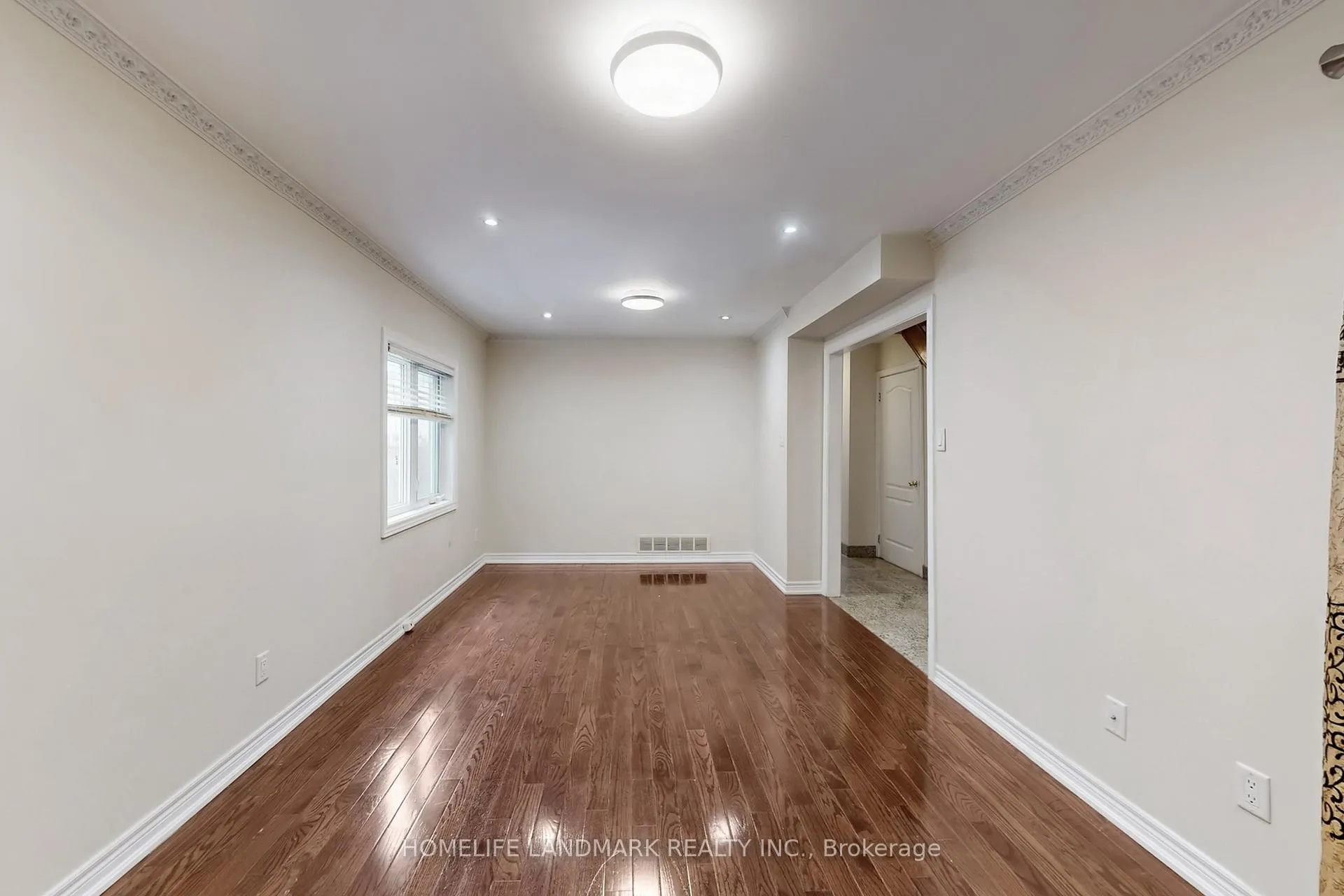 Photo 8 of 108 Miles Farm Road, Markham, Middlefield — HOMEH