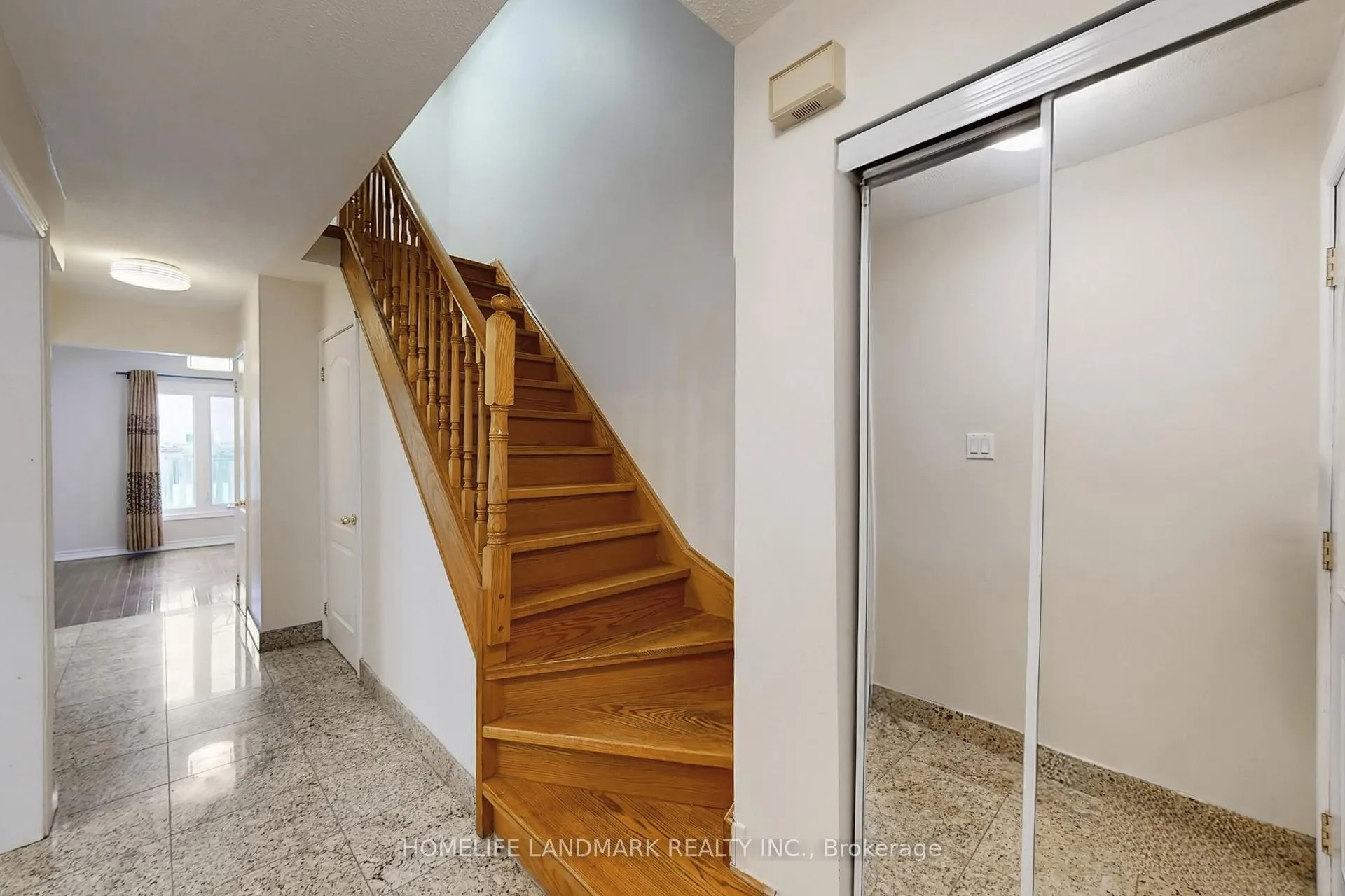 Photo 20 of 108 Miles Farm Road, Markham, Middlefield — HOMEH